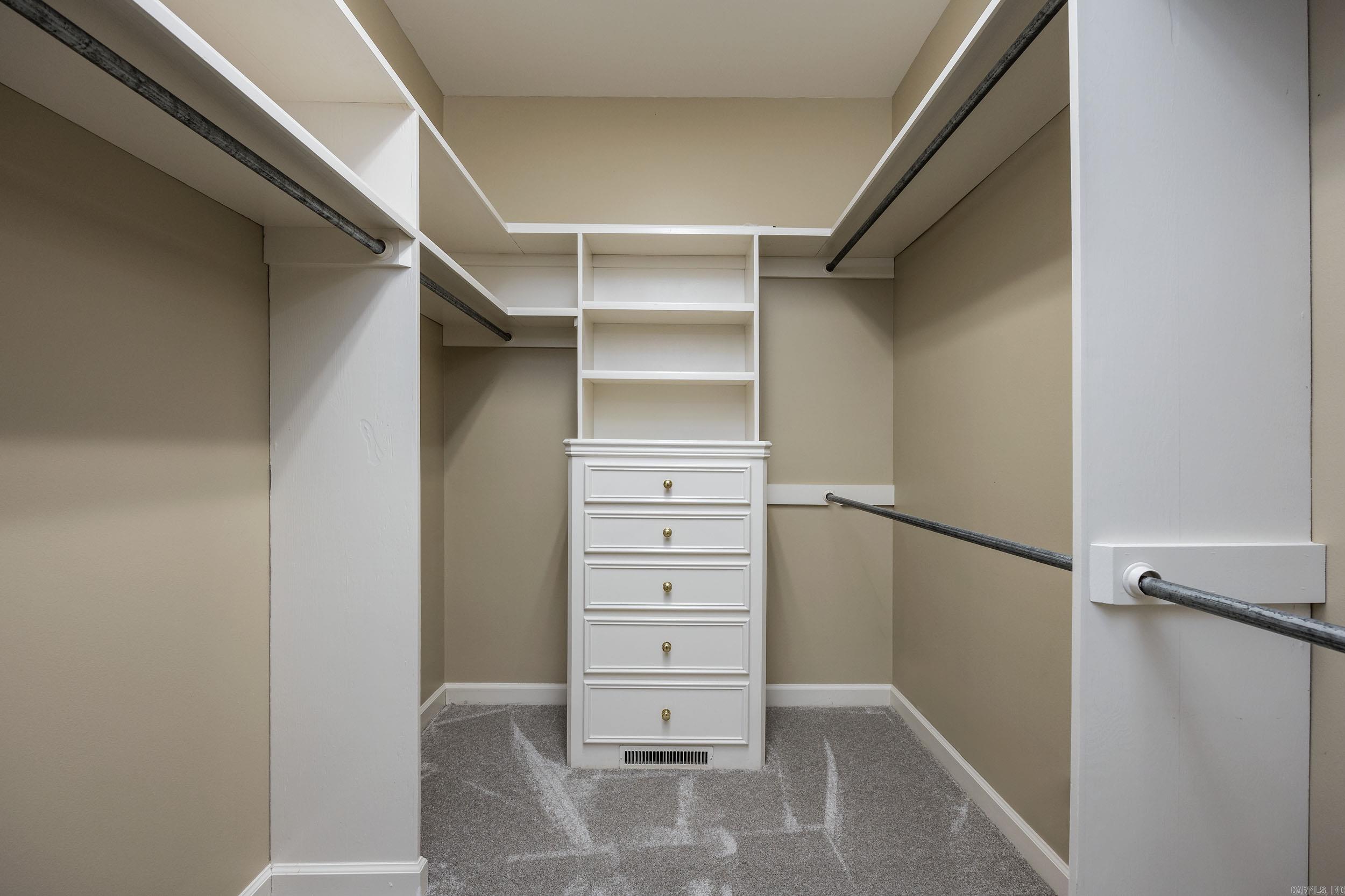 PLEASANT VALLEY MANOR - Residential