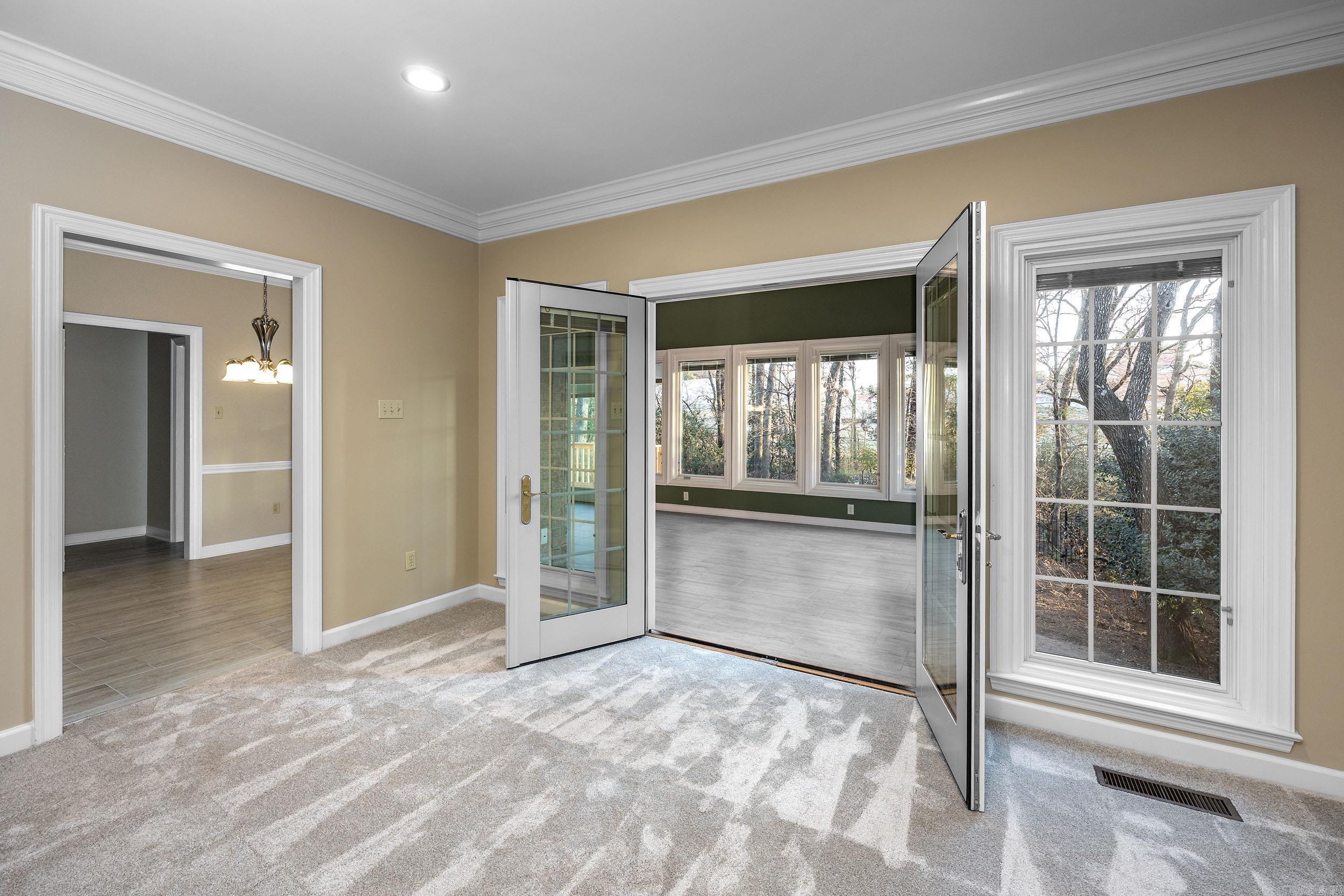 PLEASANT VALLEY MANOR - Residential