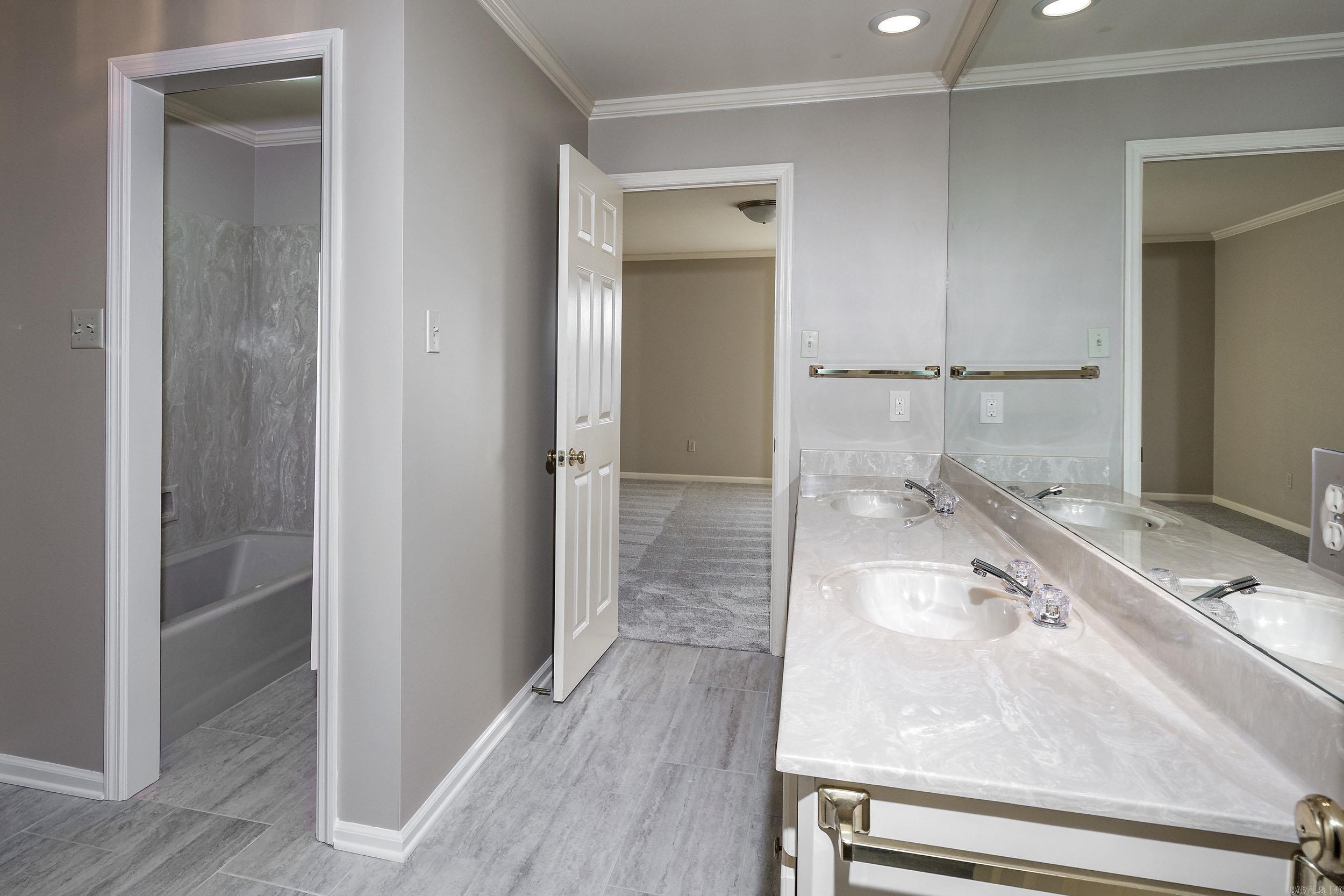 PLEASANT VALLEY MANOR - Residential