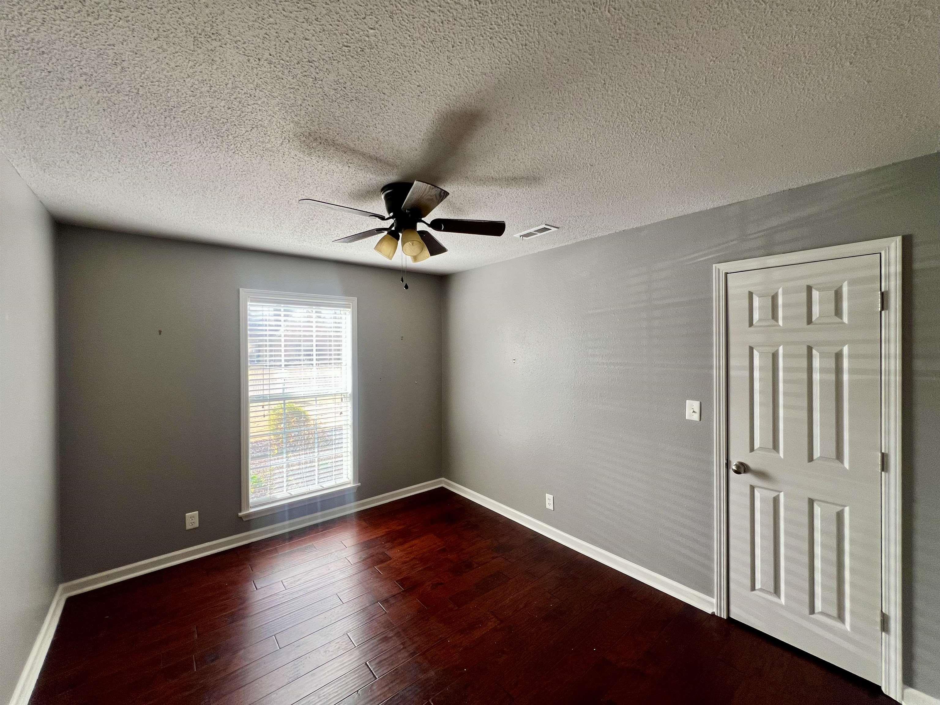 COUNTRY SQUIRE ADD - Residential