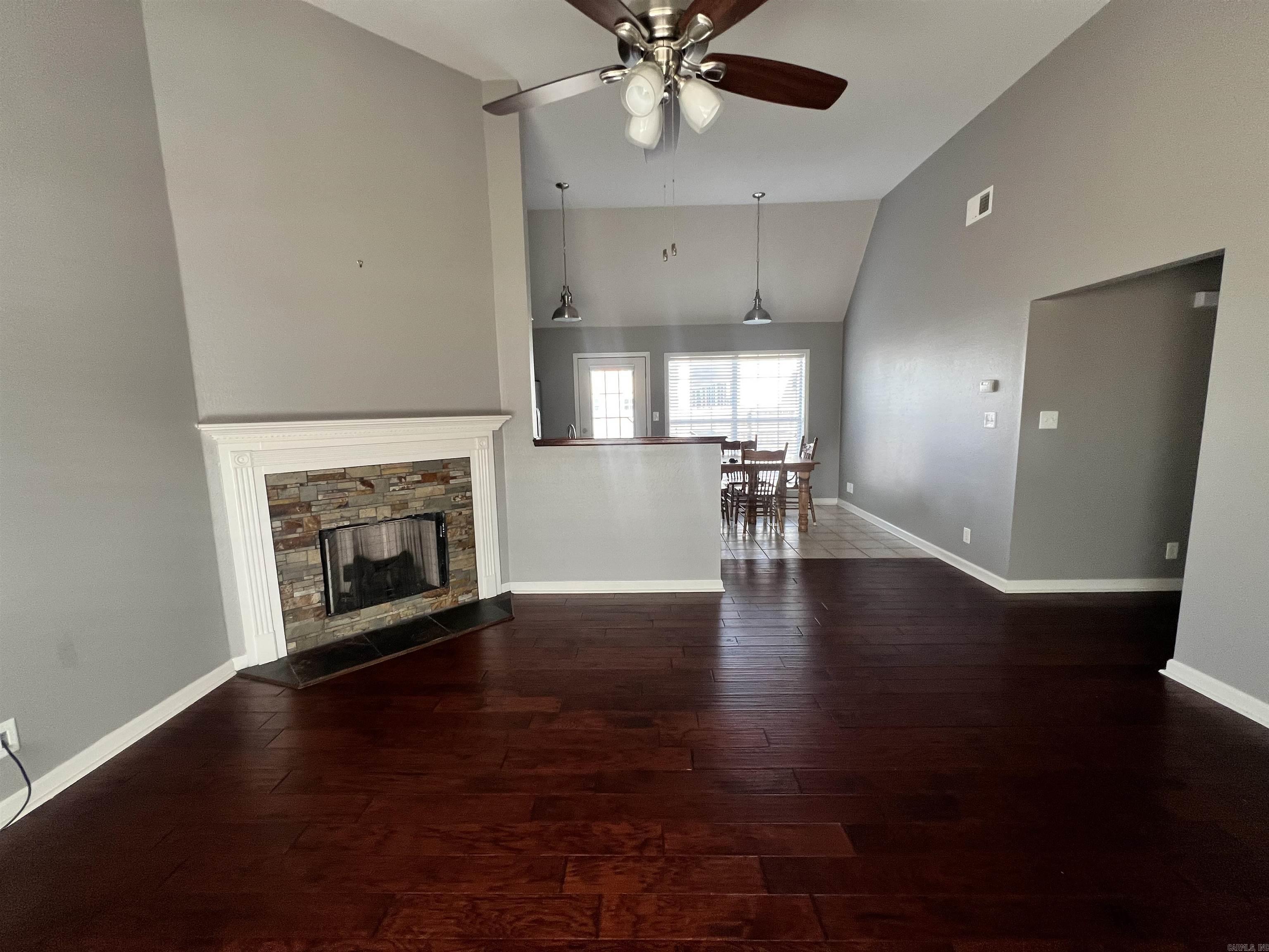 COUNTRY SQUIRE ADD - Residential