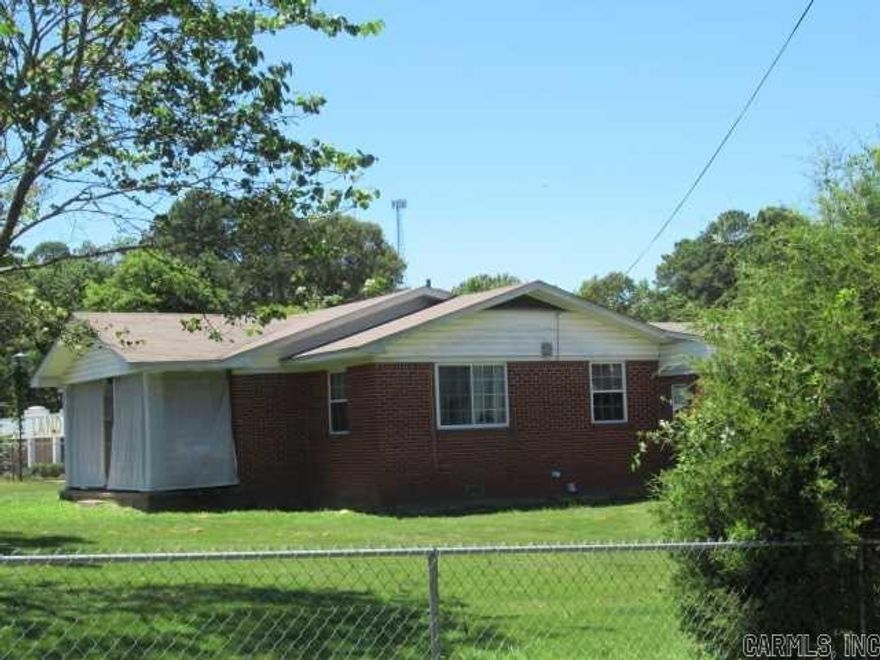 OCCUPIED PROPERTY - “This property has been placed in an upcoming online event. All bids should be submitted atwww.xome.com/auctions (void where prohibited). All properties are subject to a 3% buyer’s premium, and bidding is pursuant to the Xome Auction Participation Agreement. Please contact listing agent for commission and property details.”       Bidding Event Start Date: 05/18/2024 - End Date 05/21/2024