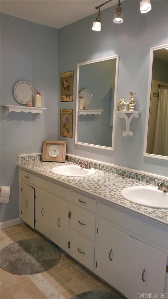 Sherwood Acres - Residential