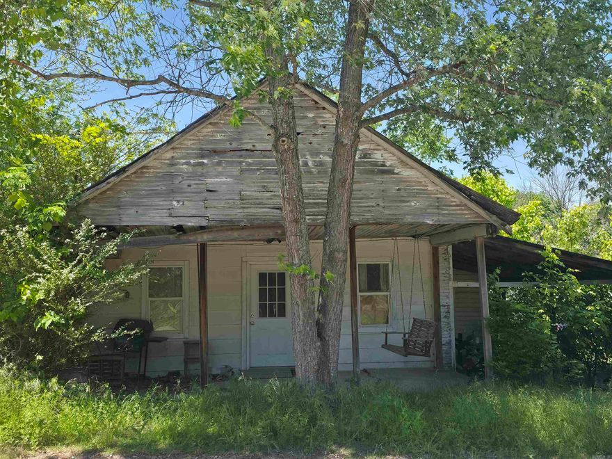 This is the kind of “small box” rural straightforward rehab that can pencil with the right basis: modest square footage, simple layout, and very low reported taxes help keep carrying costs down. With a clean-up/refresh and a tight scope rehab, the property targets a workforce-tenant profile in the Melbourne/Sage area—then you can choose your exit: stabilize as a long-term rental, refinance after seasoning, or resell once brought to market standards.