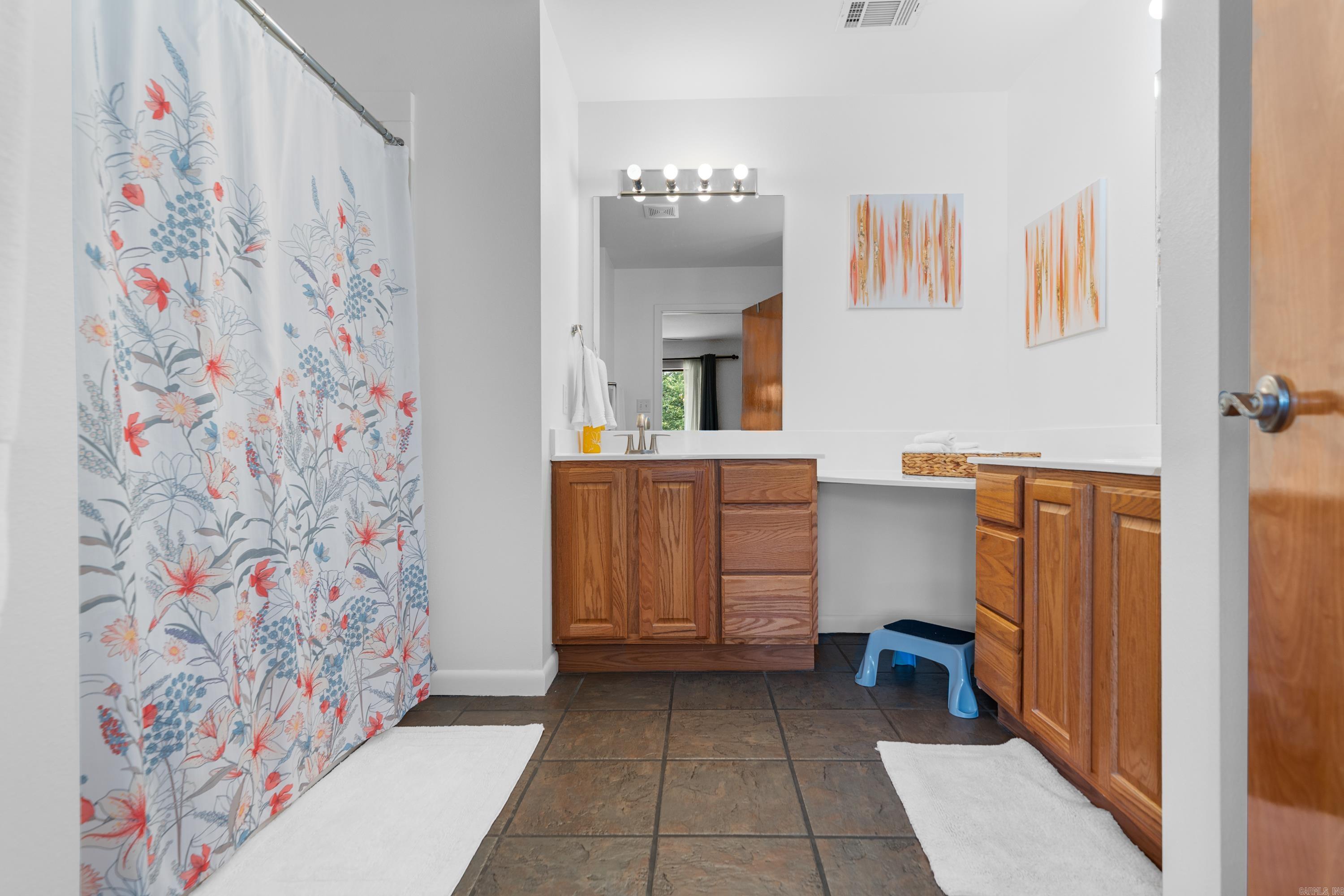EMERALD ISLE HPR - Residential