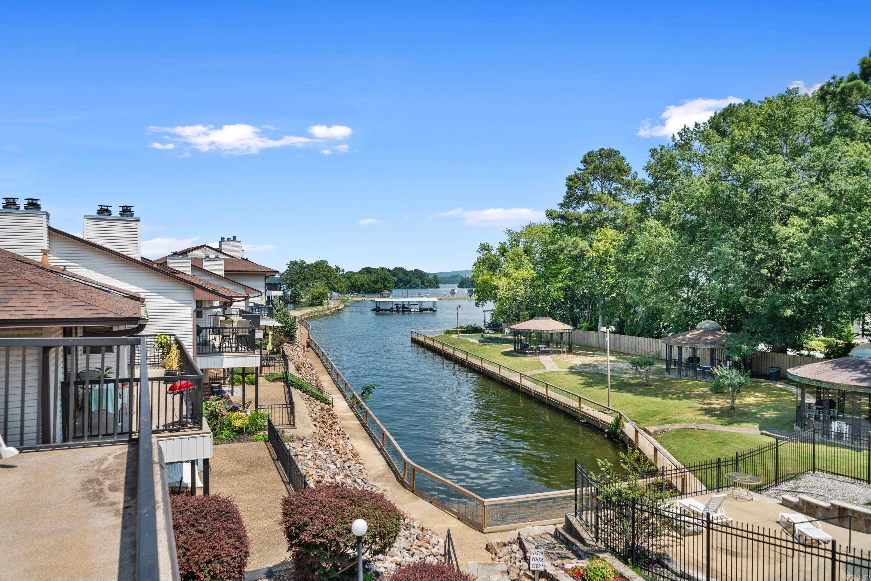 EMERALD ISLE HPR - Residential