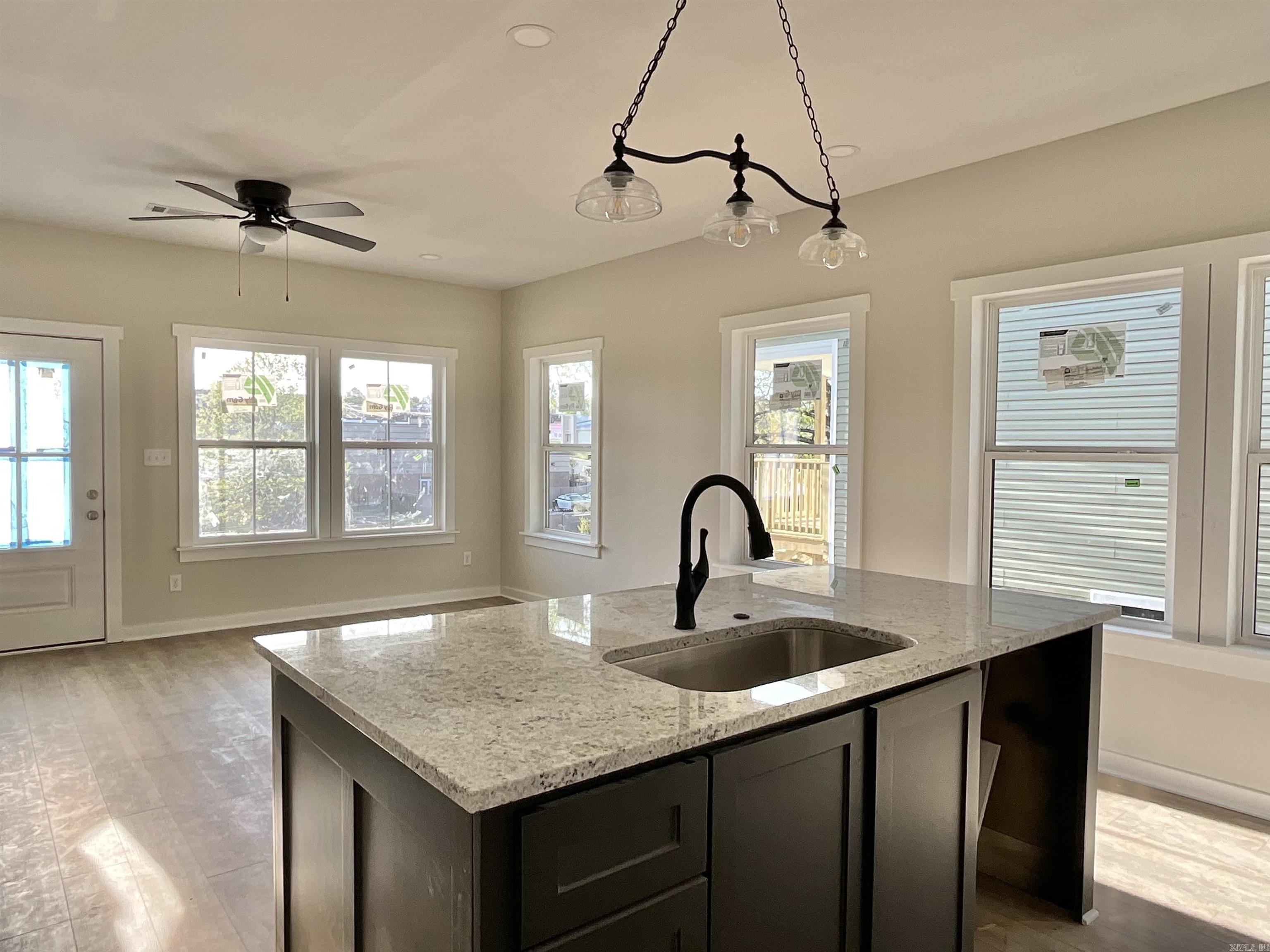 DICKINSON - Residential