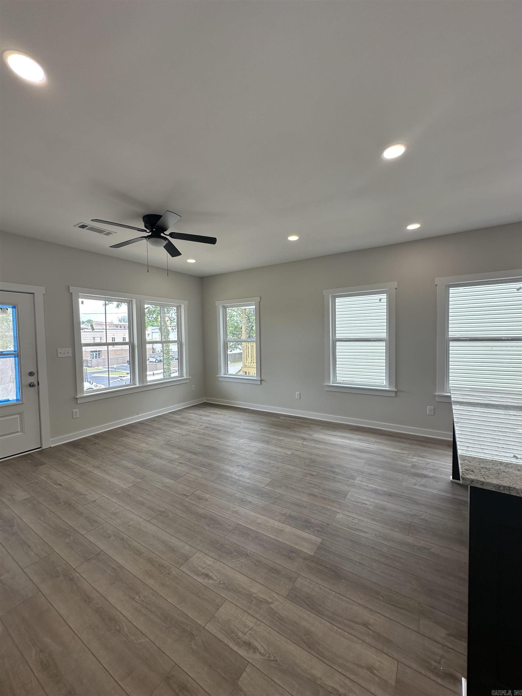 DICKINSON - Residential