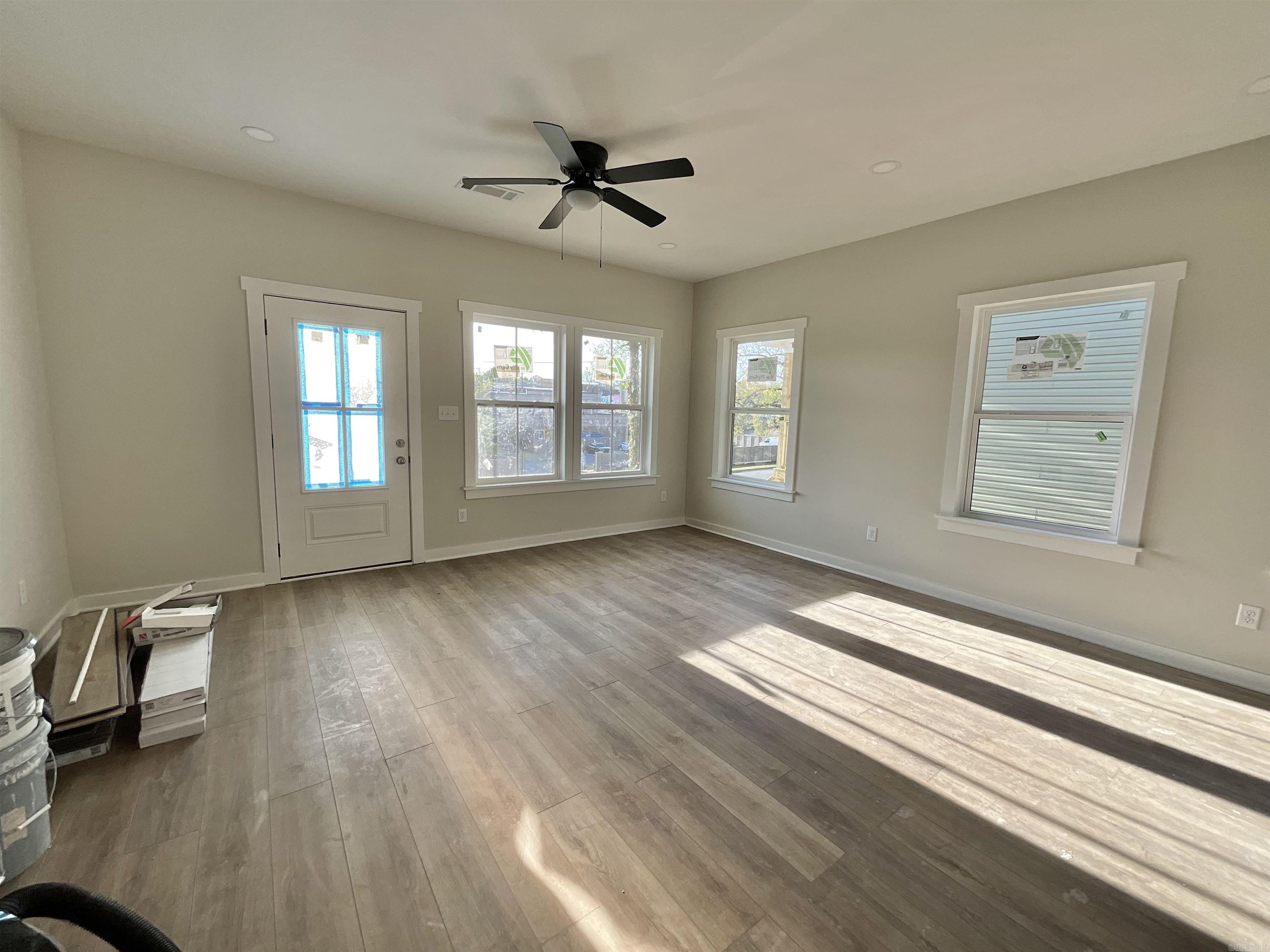 DICKINSON - Residential