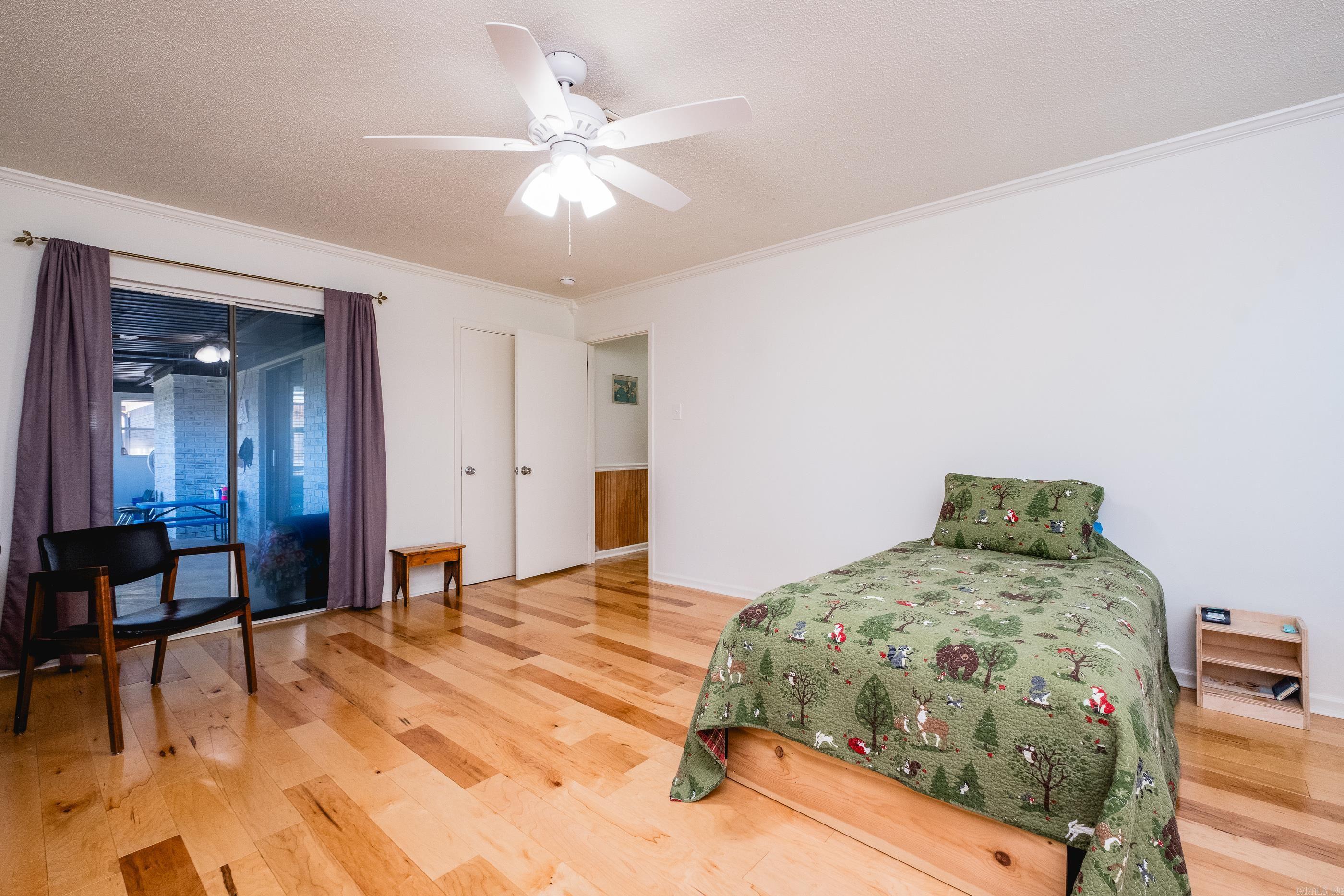 SMOKING OAKS ADD - Residential