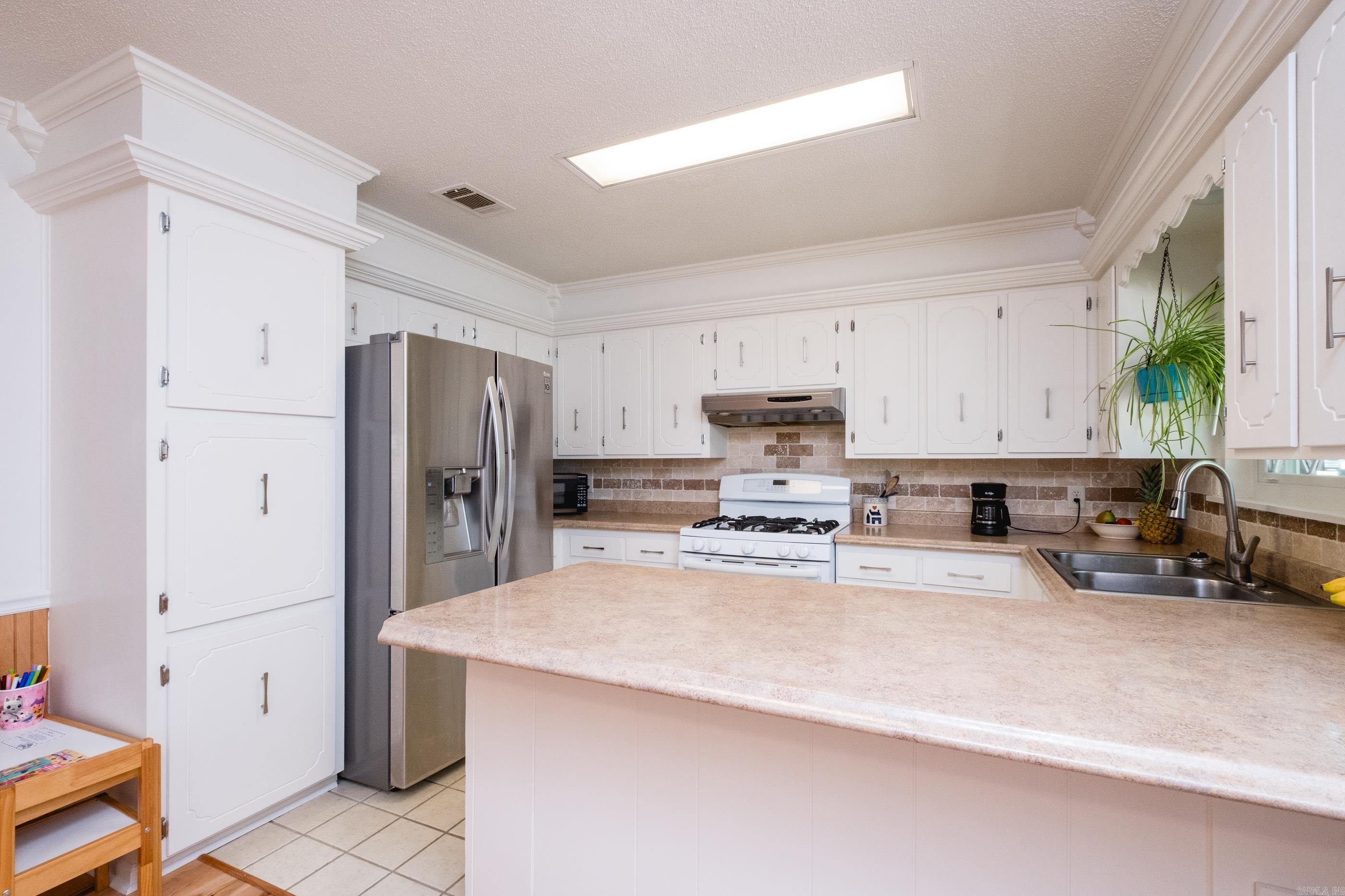 SMOKING OAKS ADD - Residential