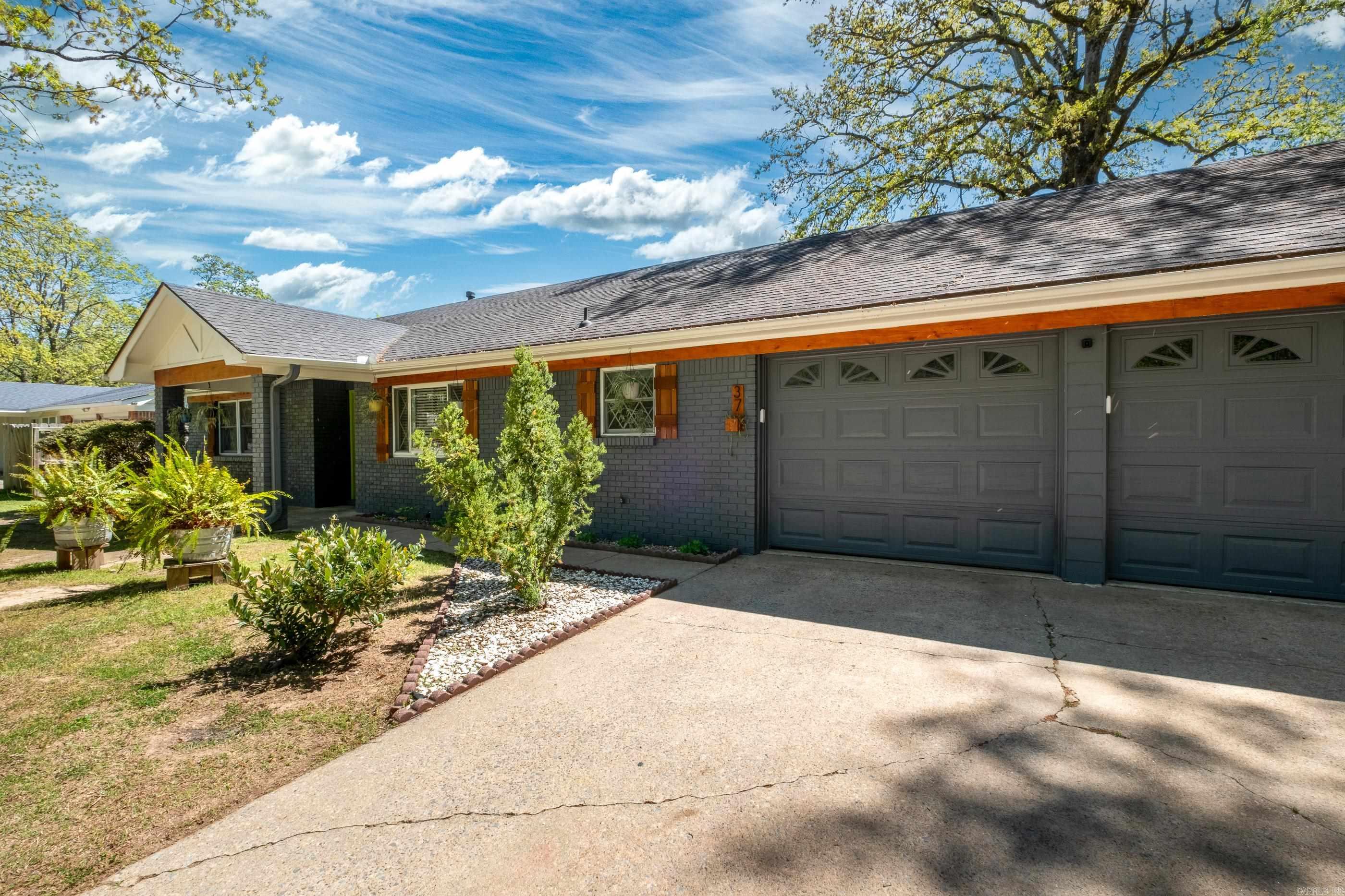 SMOKING OAKS ADD - Residential