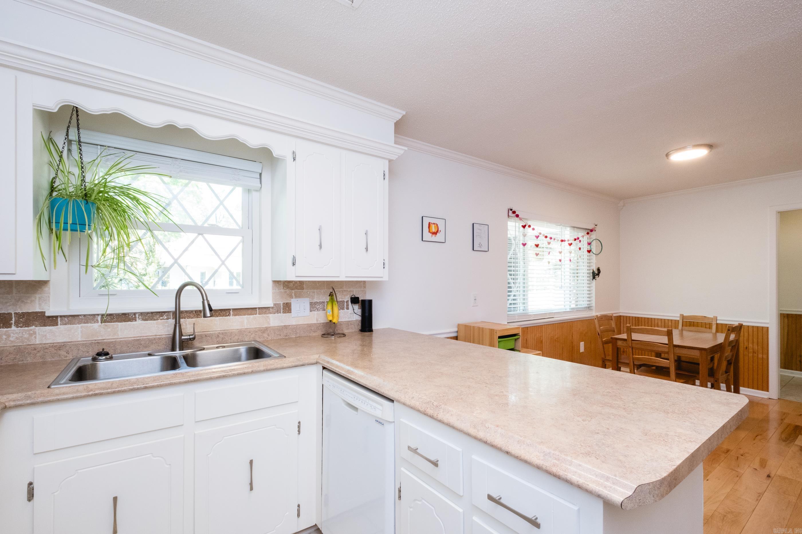 SMOKING OAKS ADD - Residential