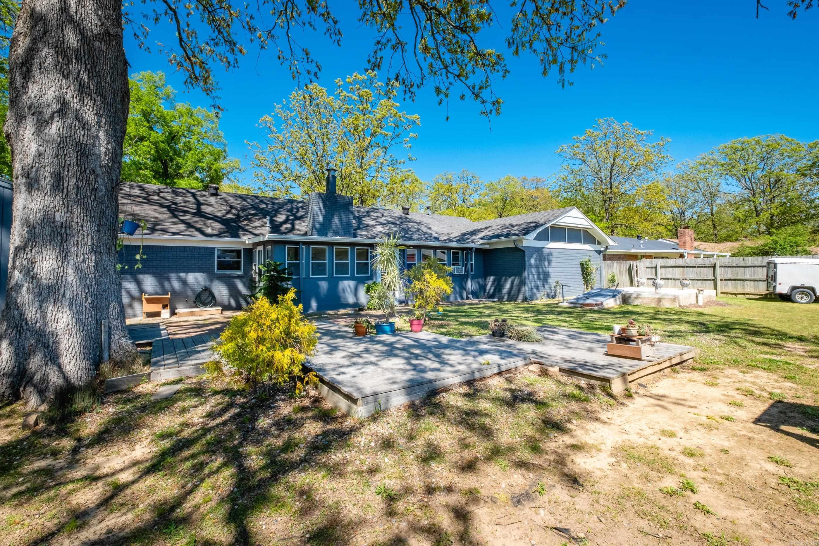 SMOKING OAKS ADD - Residential