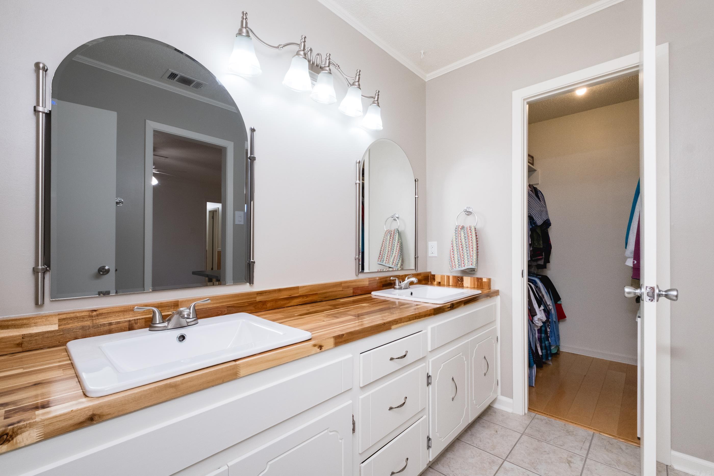 SMOKING OAKS ADD - Residential