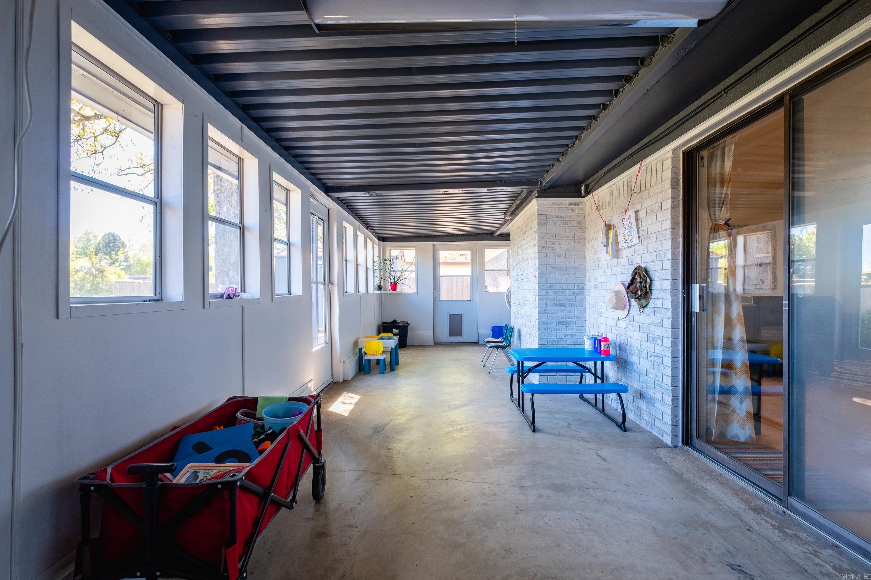 SMOKING OAKS ADD - Residential