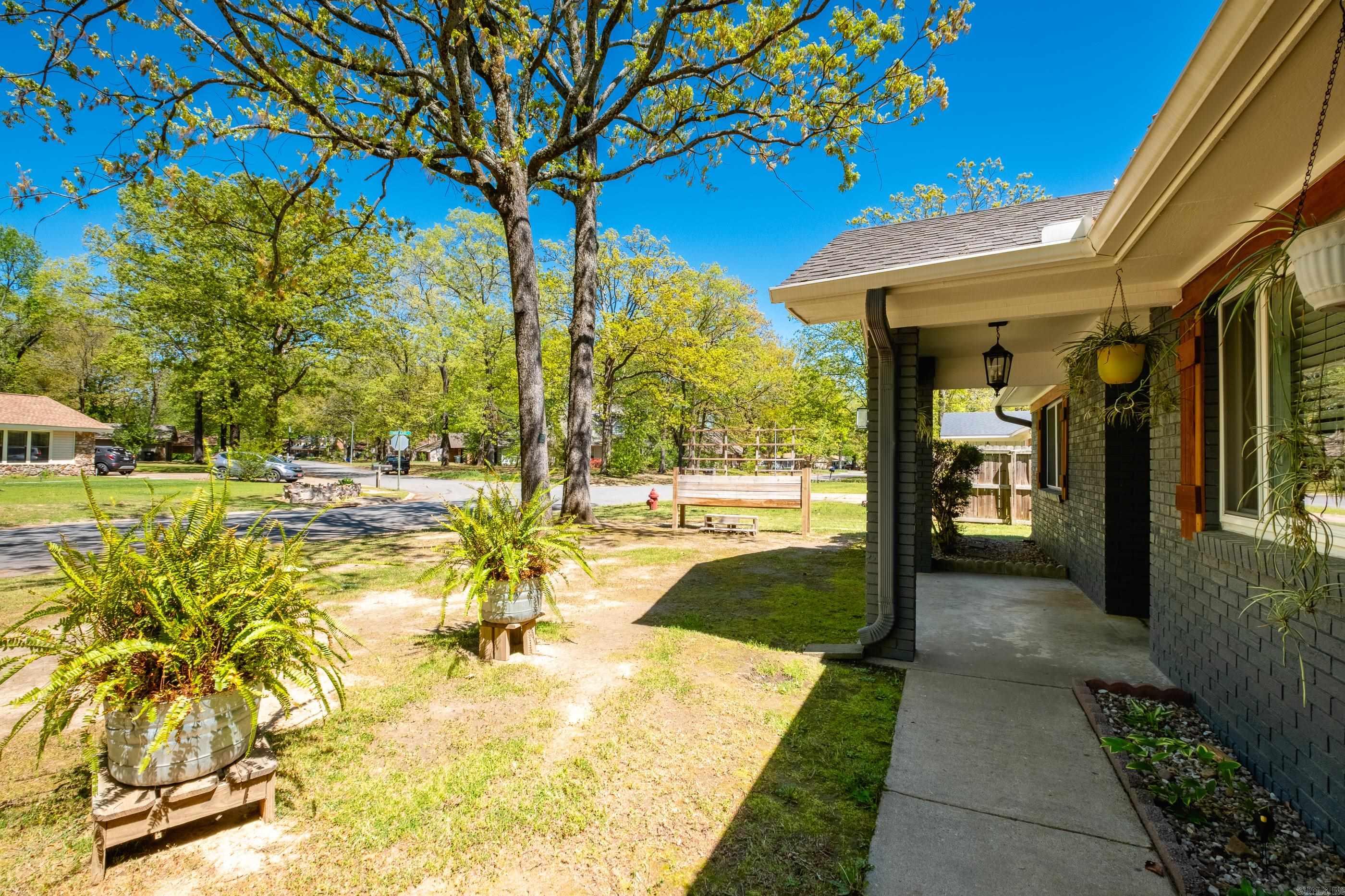 SMOKING OAKS ADD - Residential