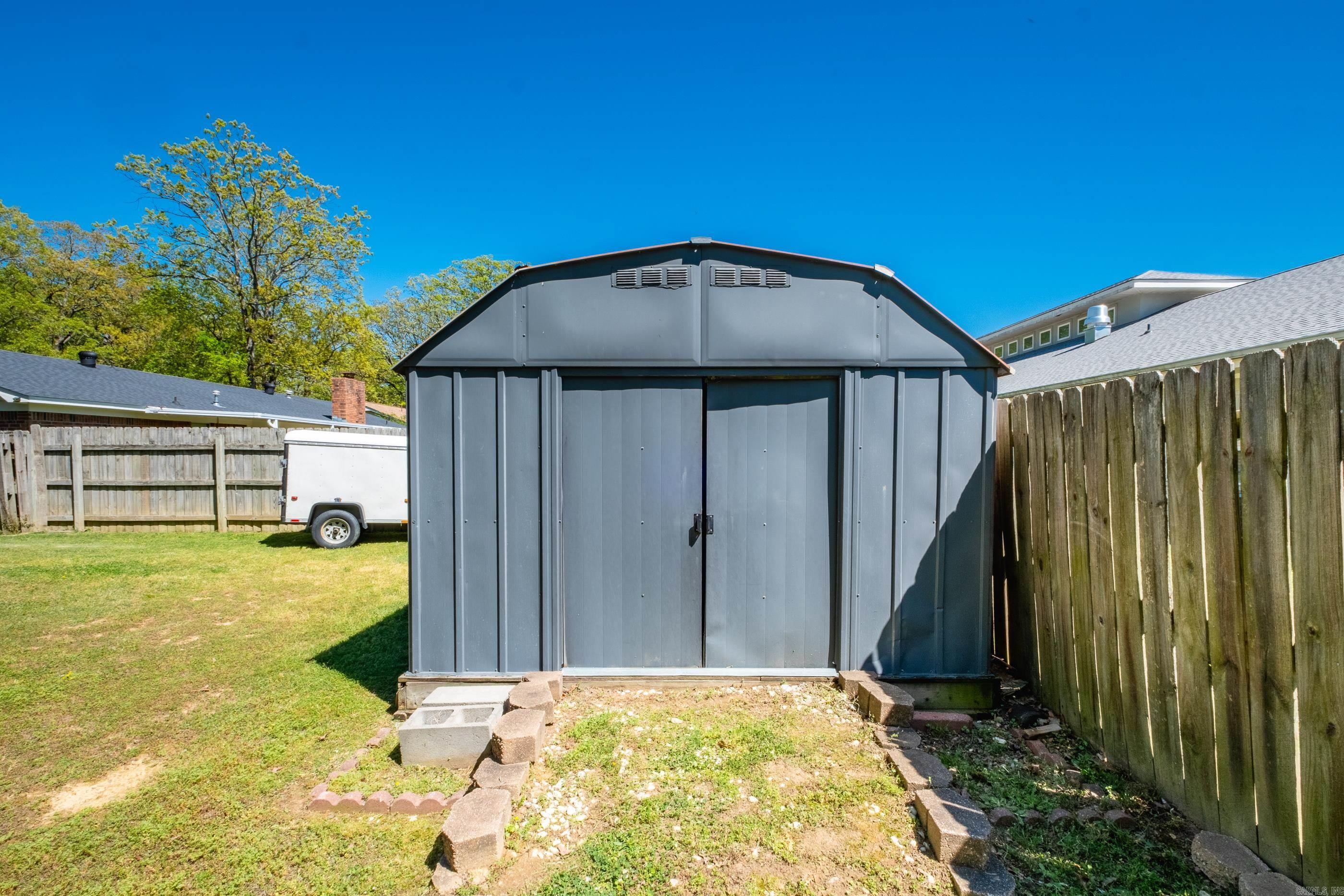 SMOKING OAKS ADD - Residential