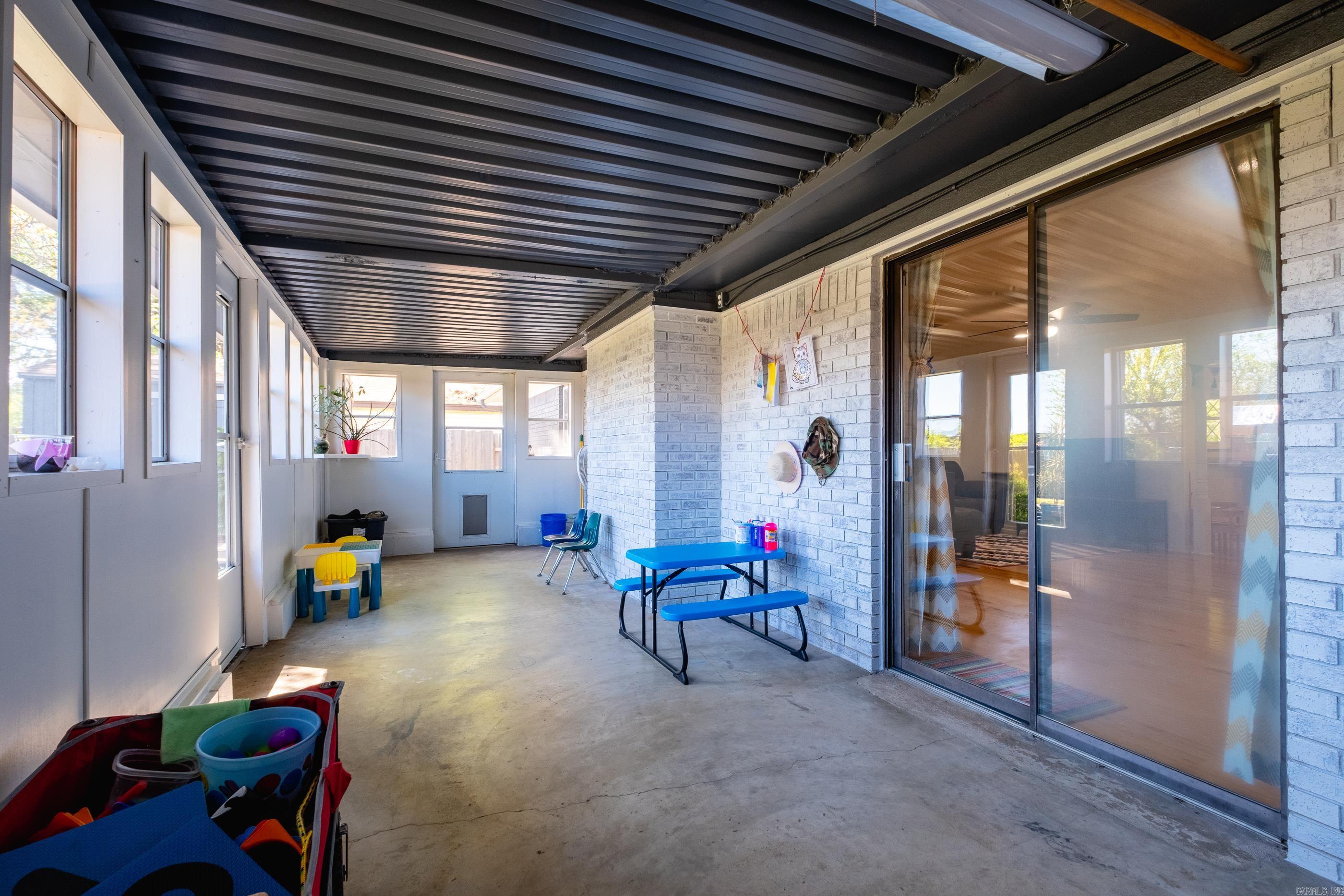 SMOKING OAKS ADD - Residential