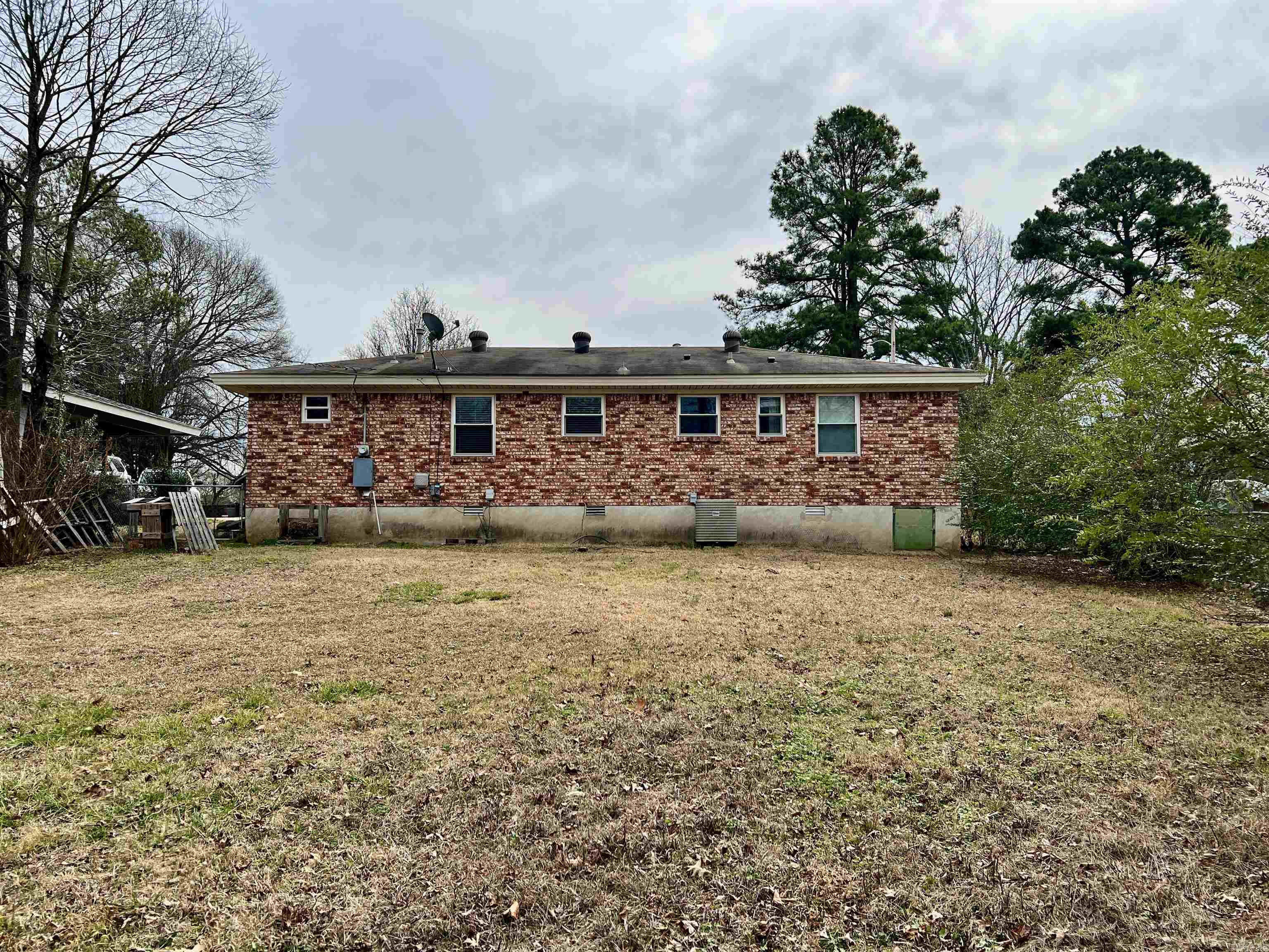 WAKEFIELD VILLAGE - Residential