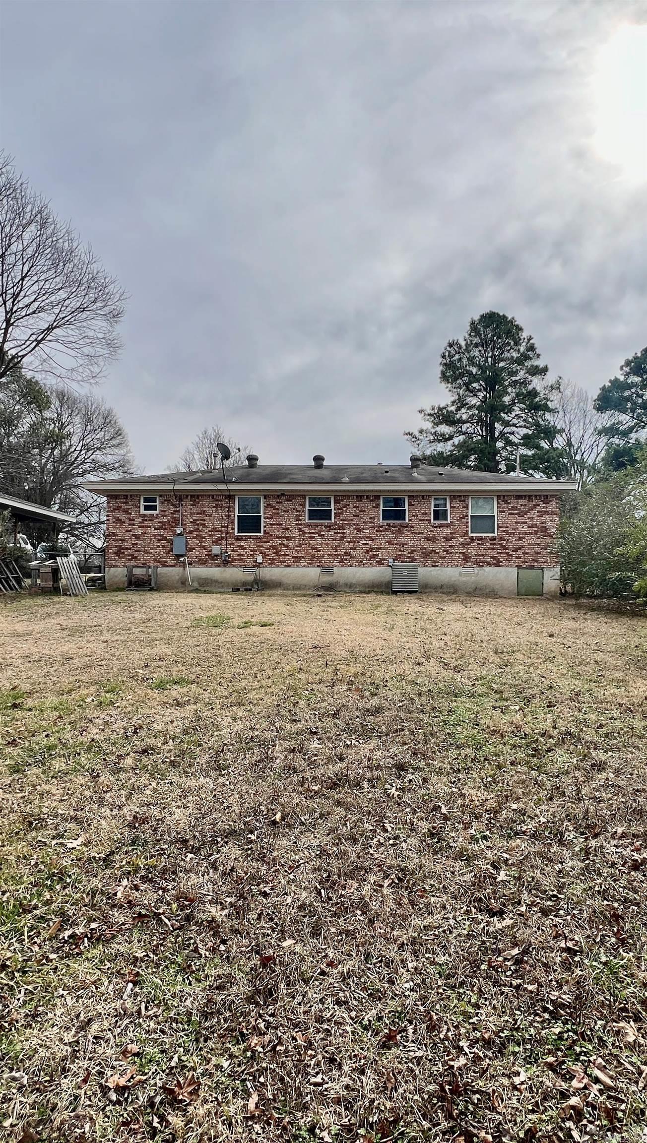 WAKEFIELD VILLAGE - Residential