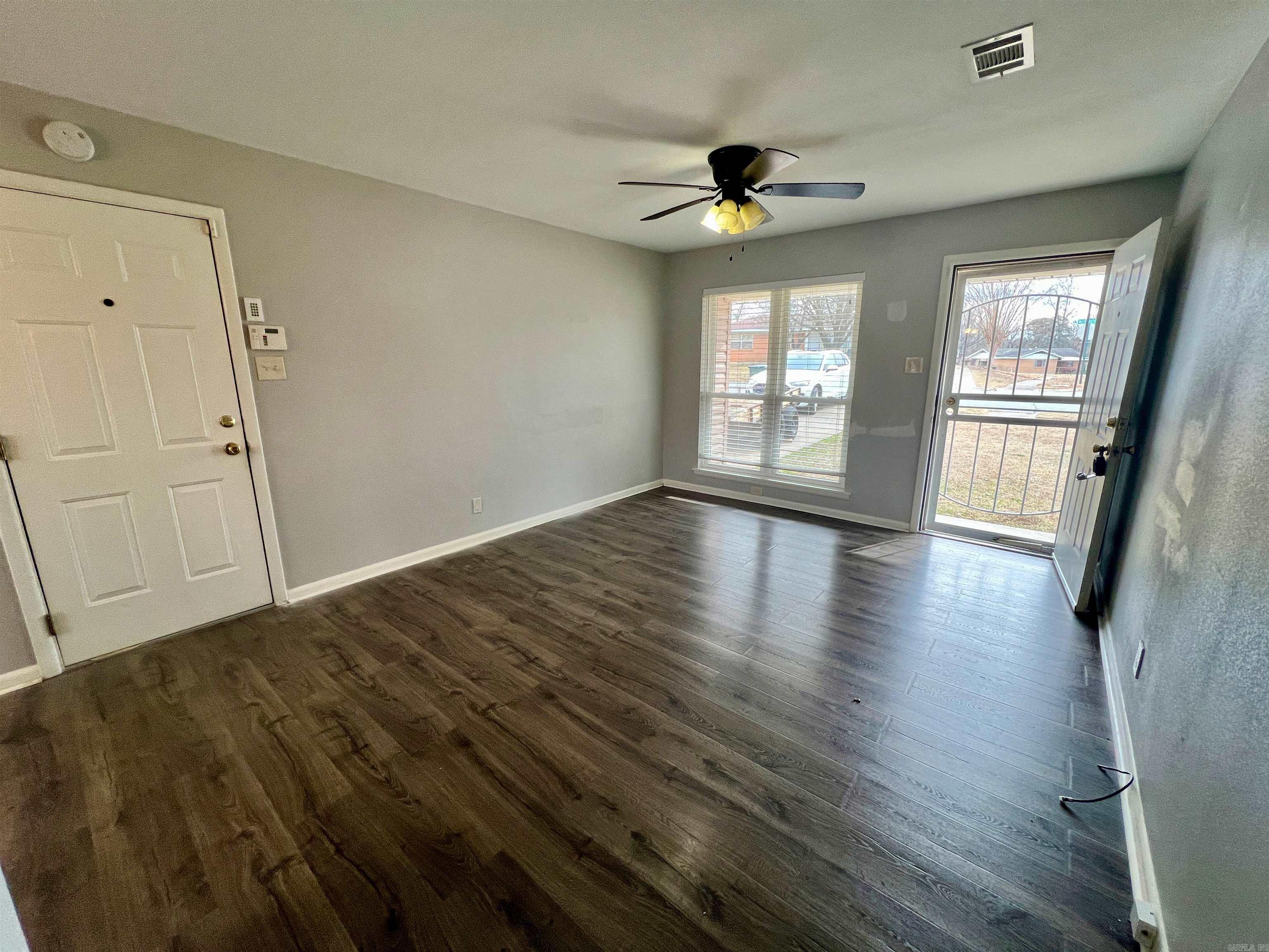 WAKEFIELD VILLAGE - Residential