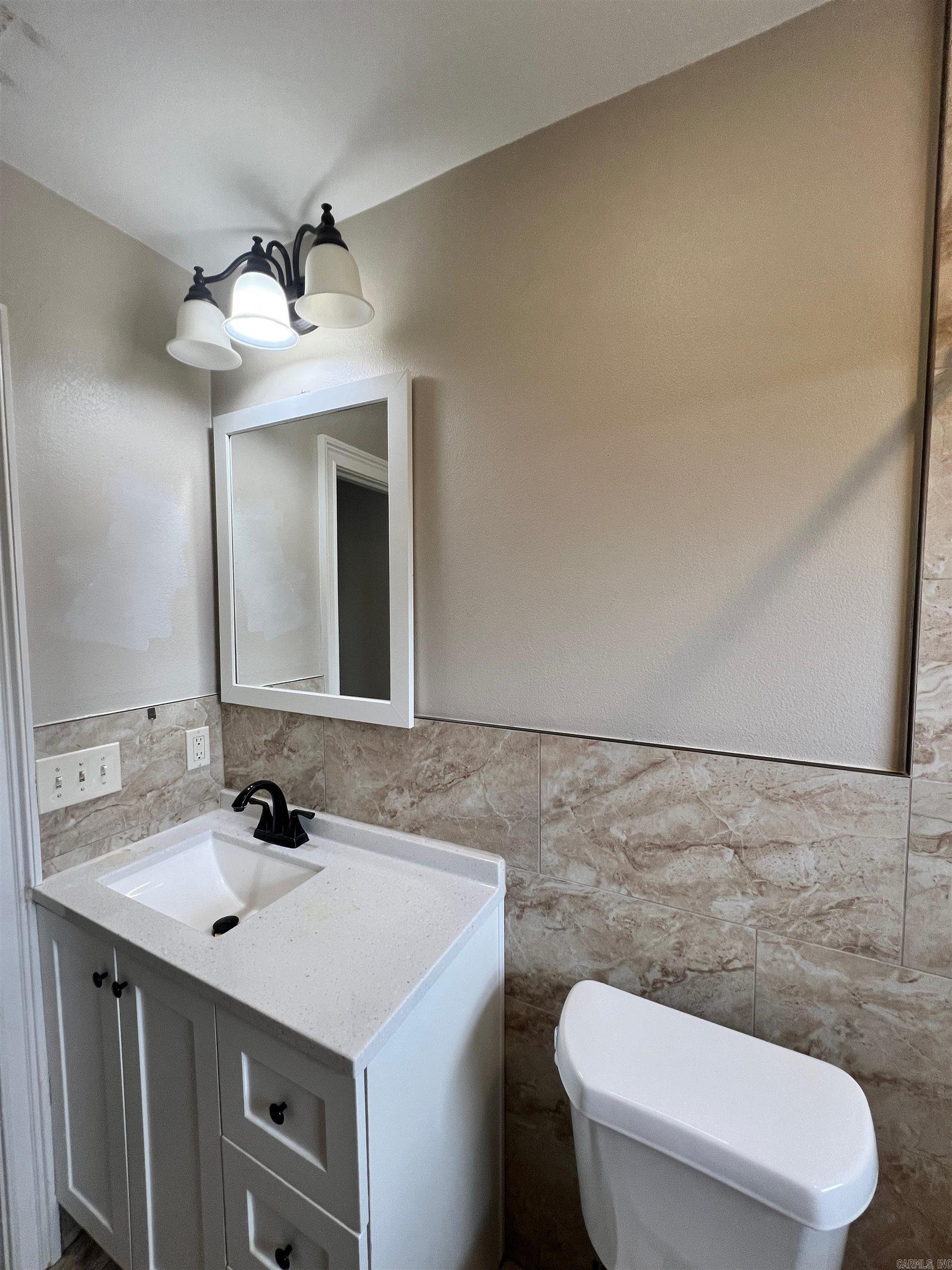 WAKEFIELD VILLAGE - Residential