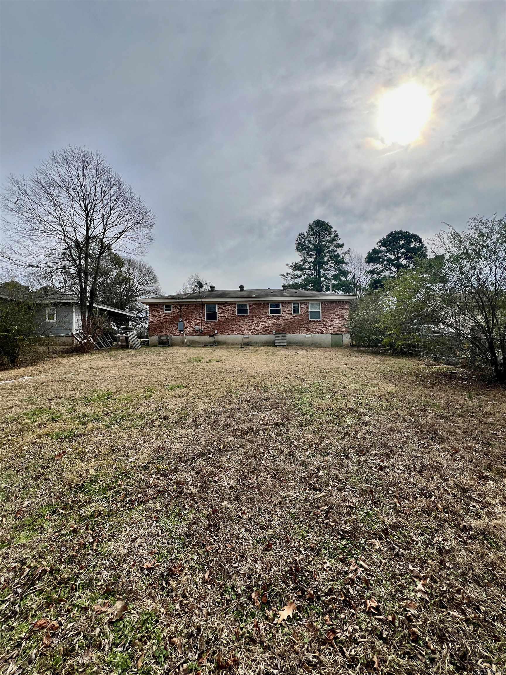 WAKEFIELD VILLAGE - Residential