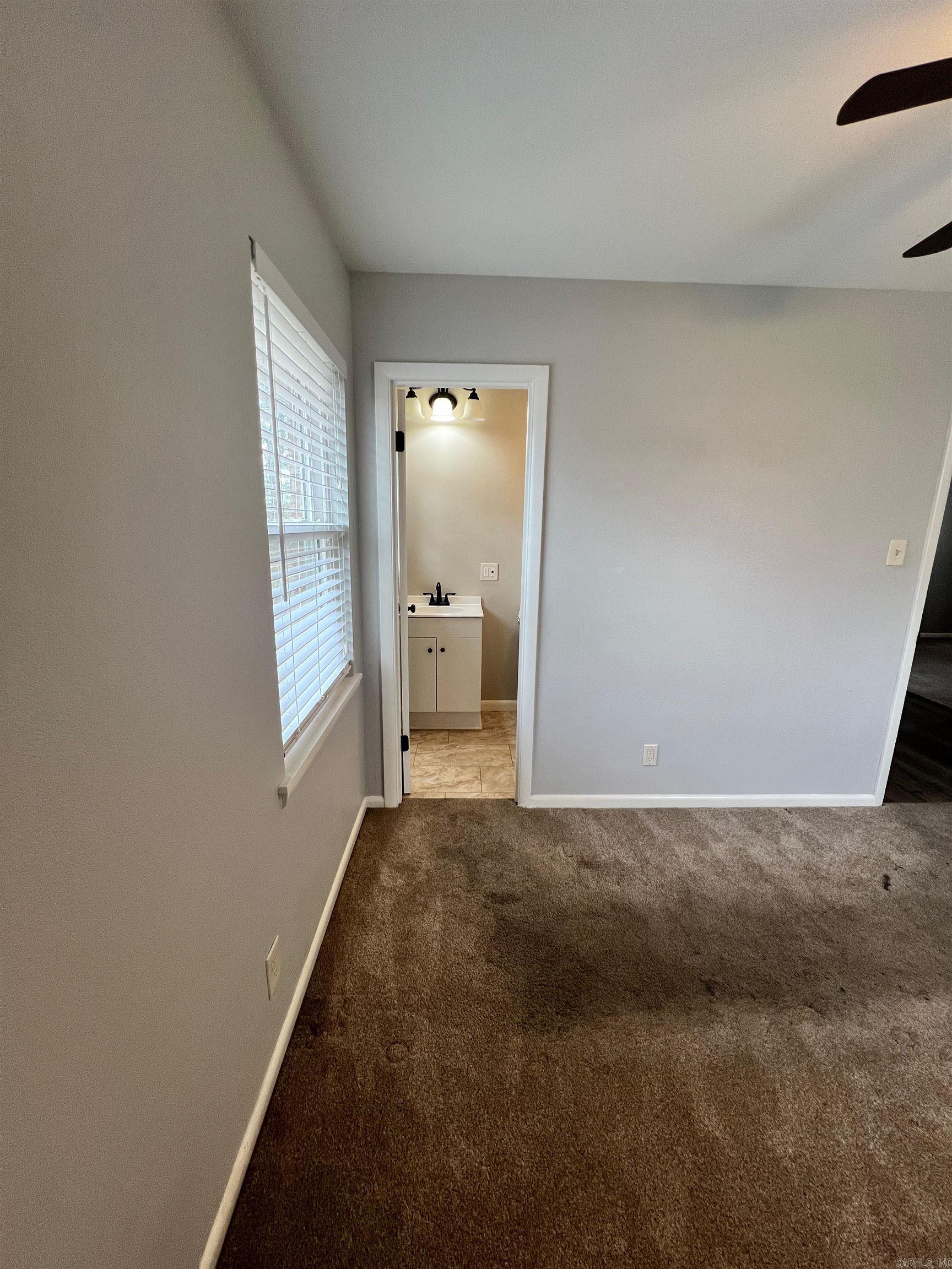 WAKEFIELD VILLAGE - Residential