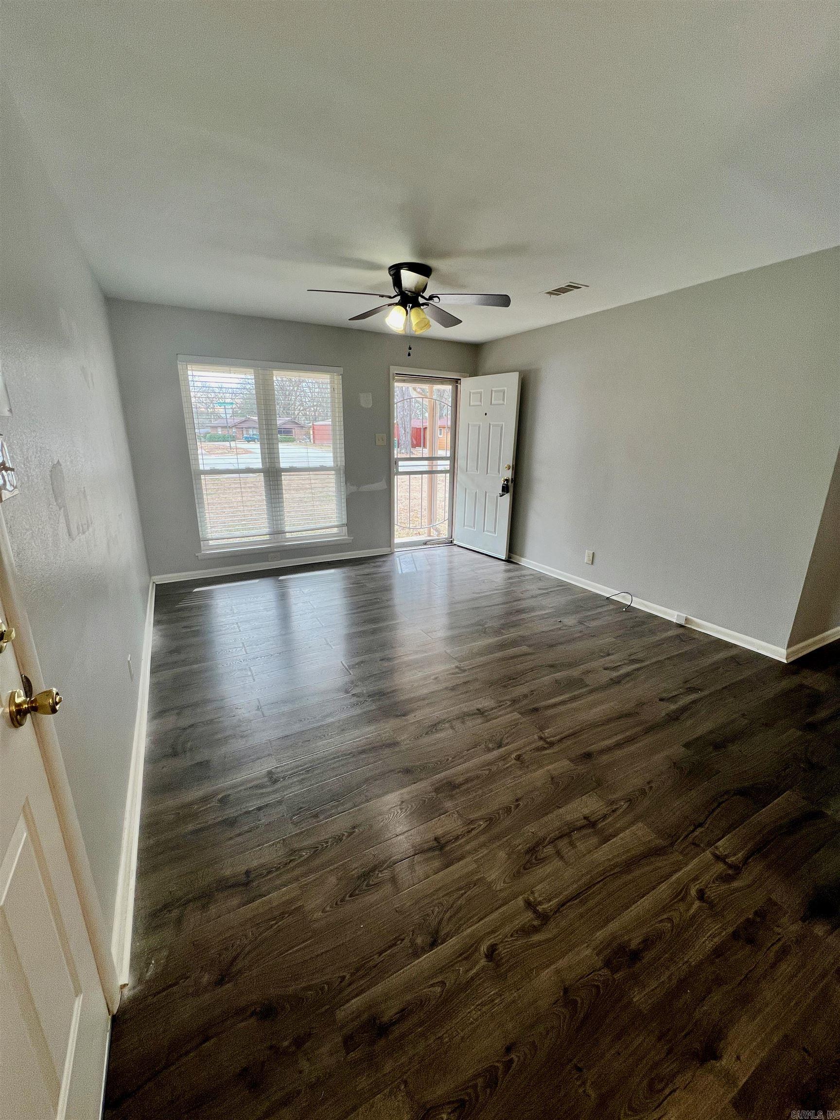 WAKEFIELD VILLAGE - Residential