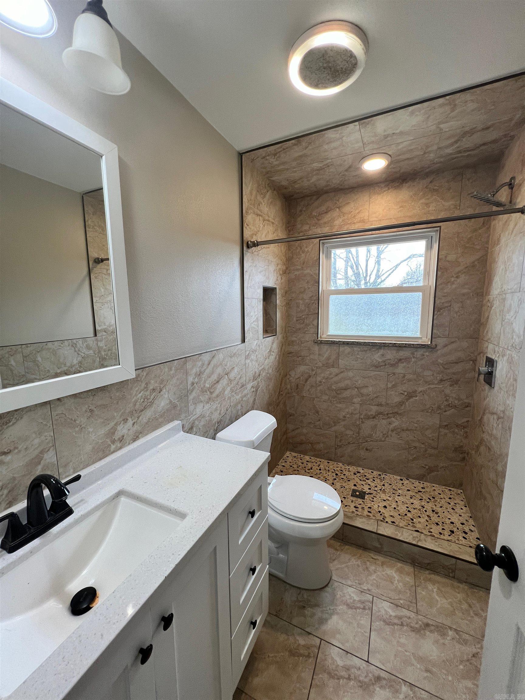 WAKEFIELD VILLAGE - Residential