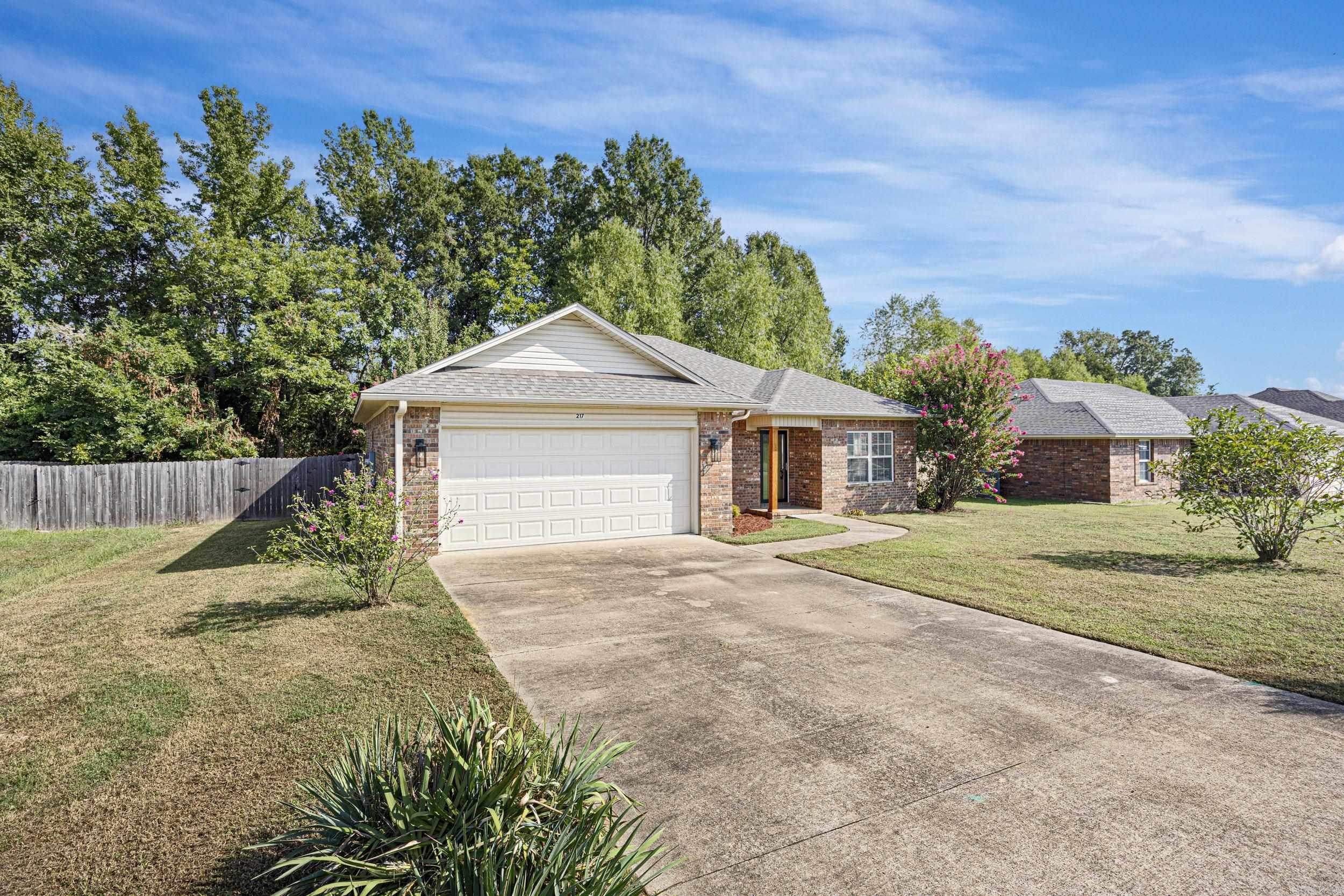 ASHBROOK ESTATES - Residential