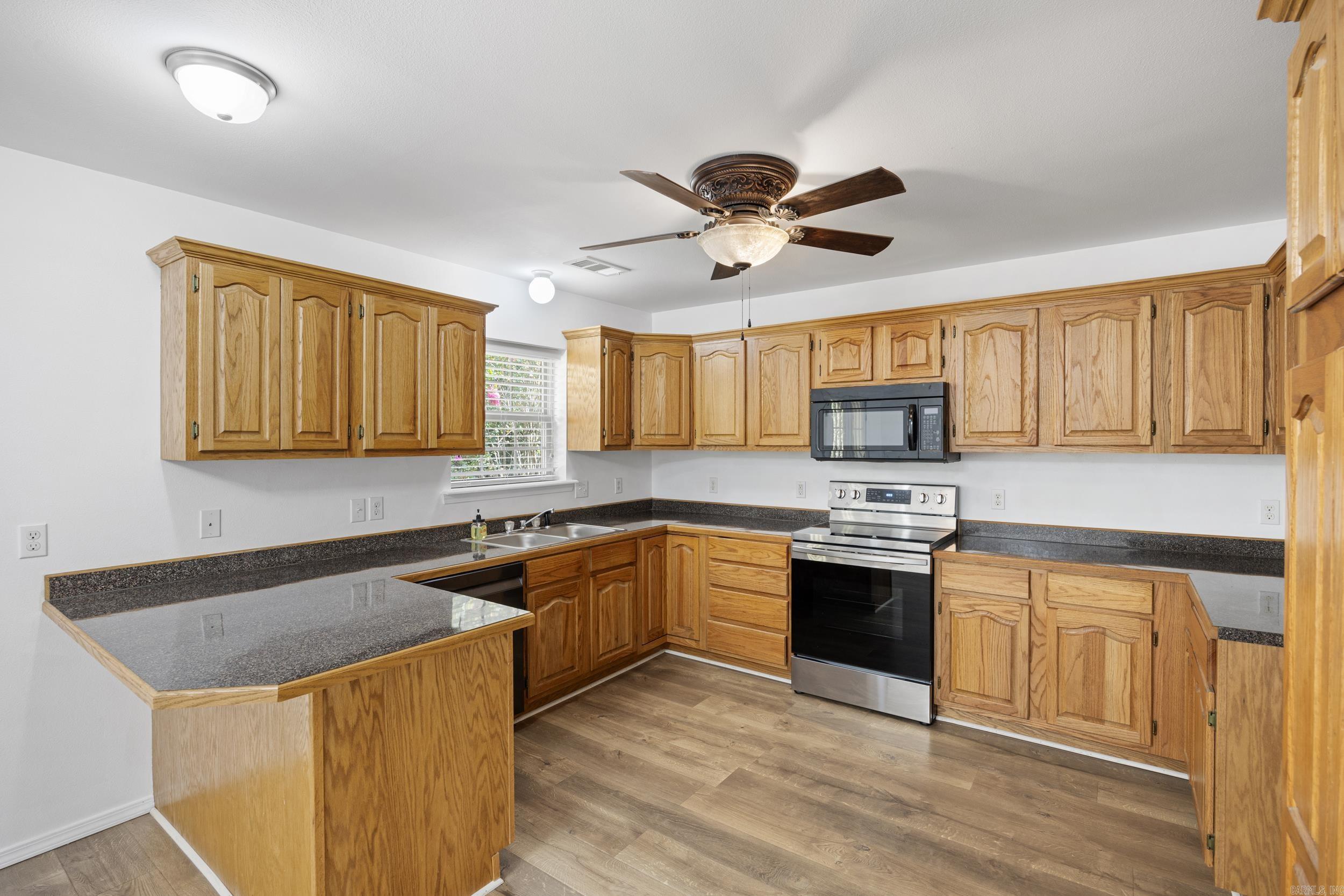 ASHBROOK ESTATES - Residential