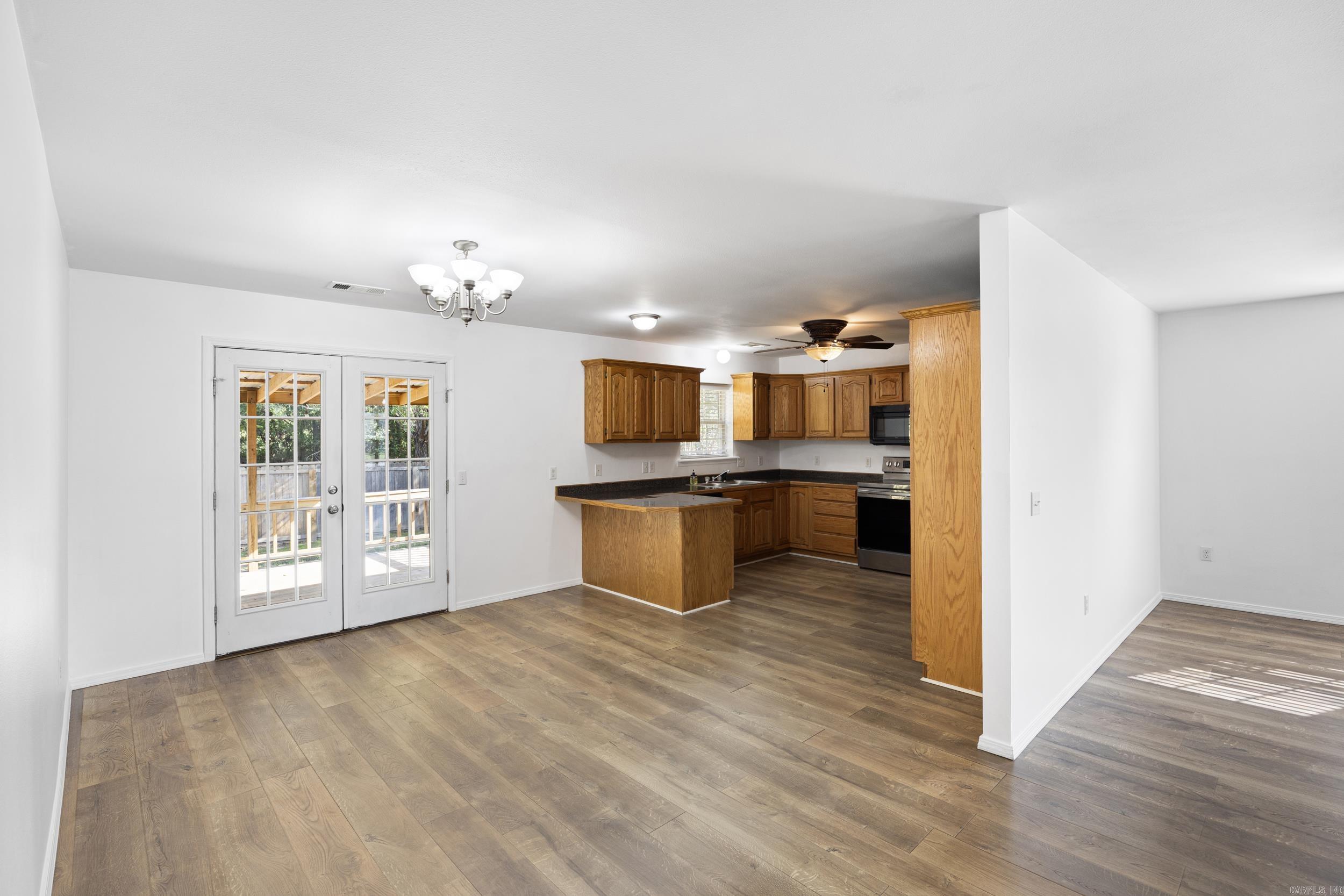 ASHBROOK ESTATES - Residential