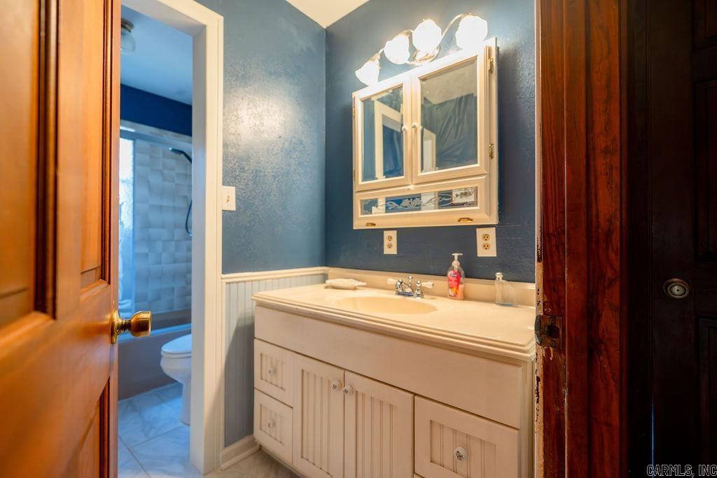 MYSTIC ISLE - Residential