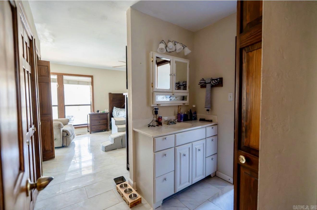 MYSTIC ISLE - Residential