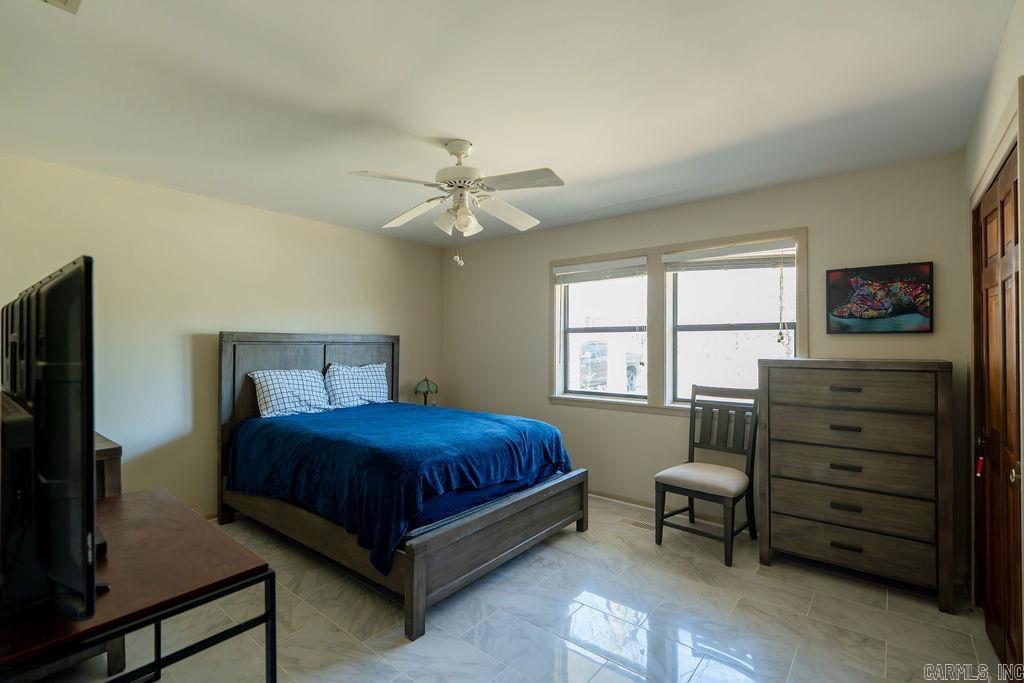 MYSTIC ISLE - Residential