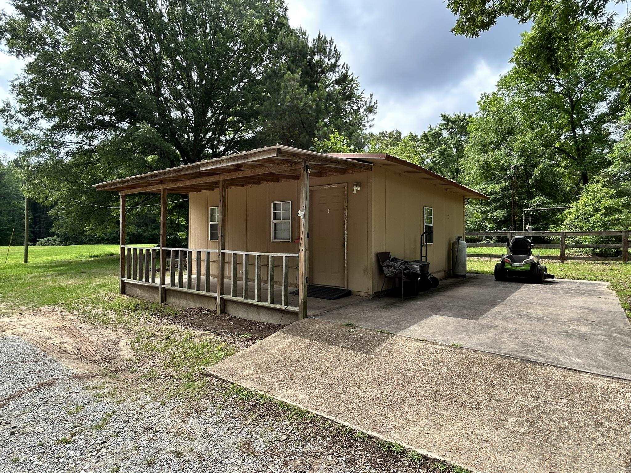 DEER CREEK ESTATES - Residential