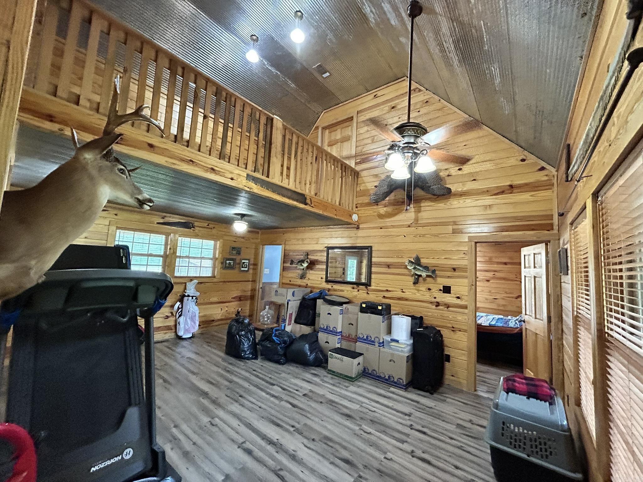DEER CREEK ESTATES - Residential