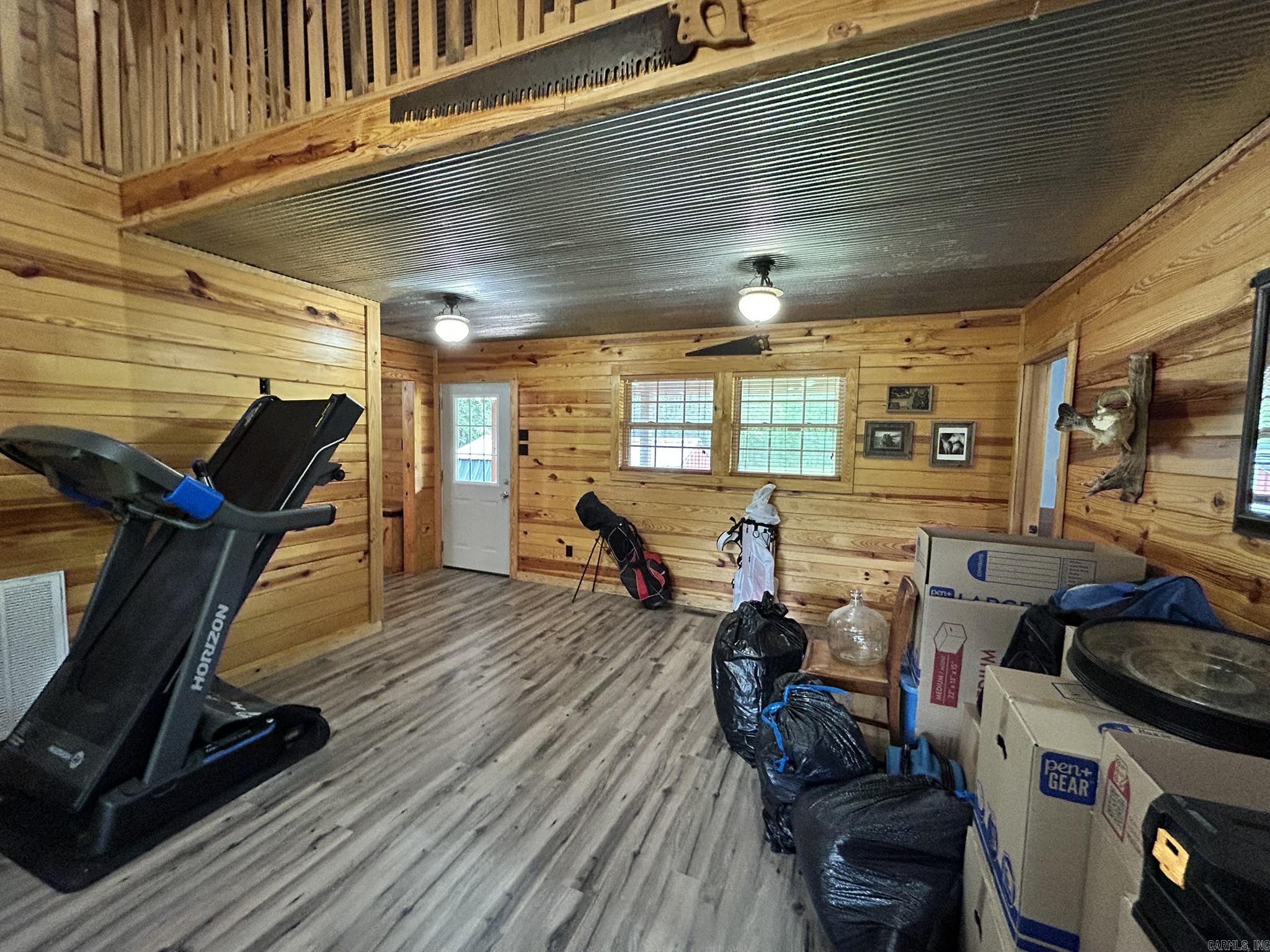 DEER CREEK ESTATES - Residential