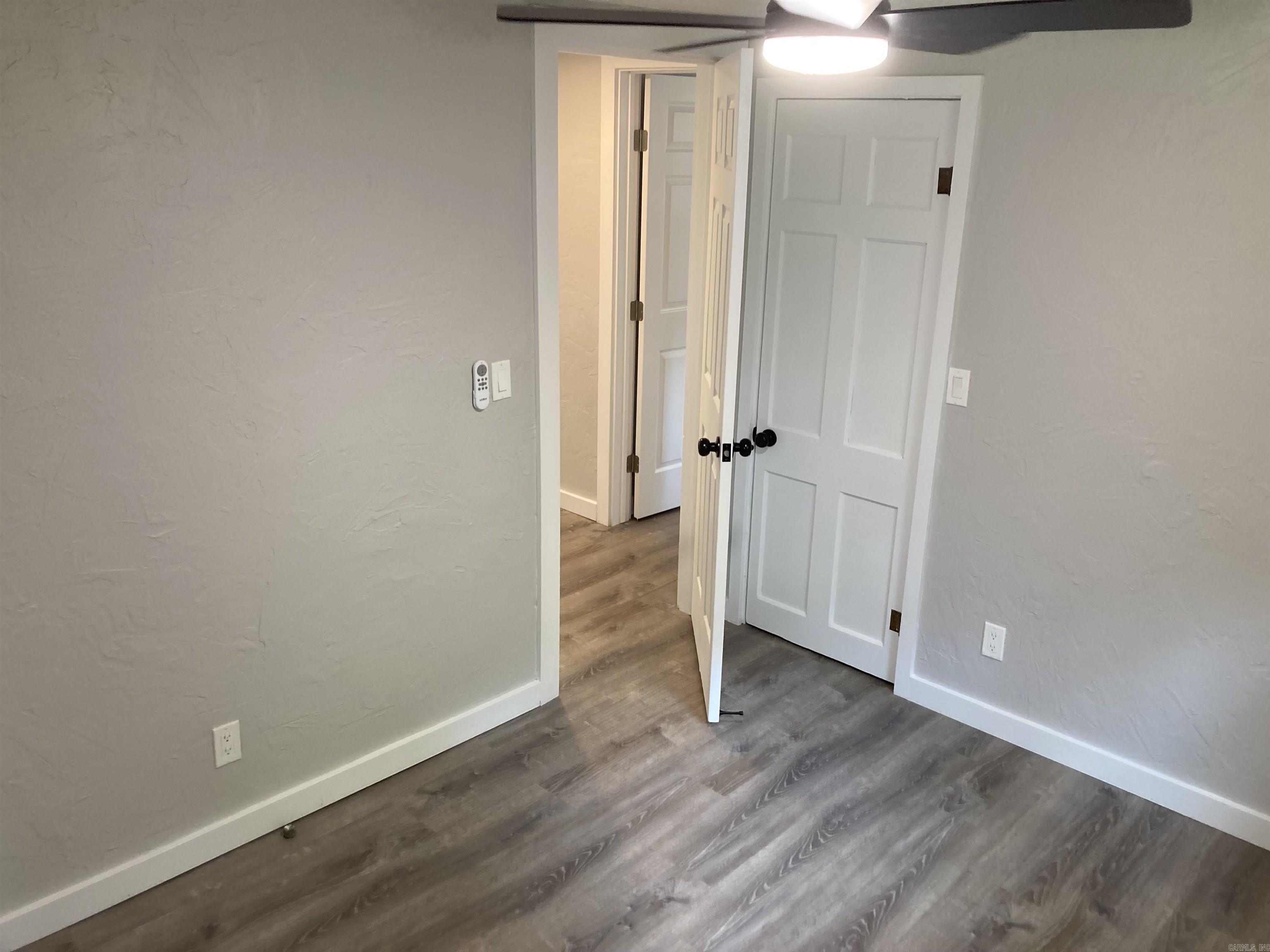 Mena Original - Residential