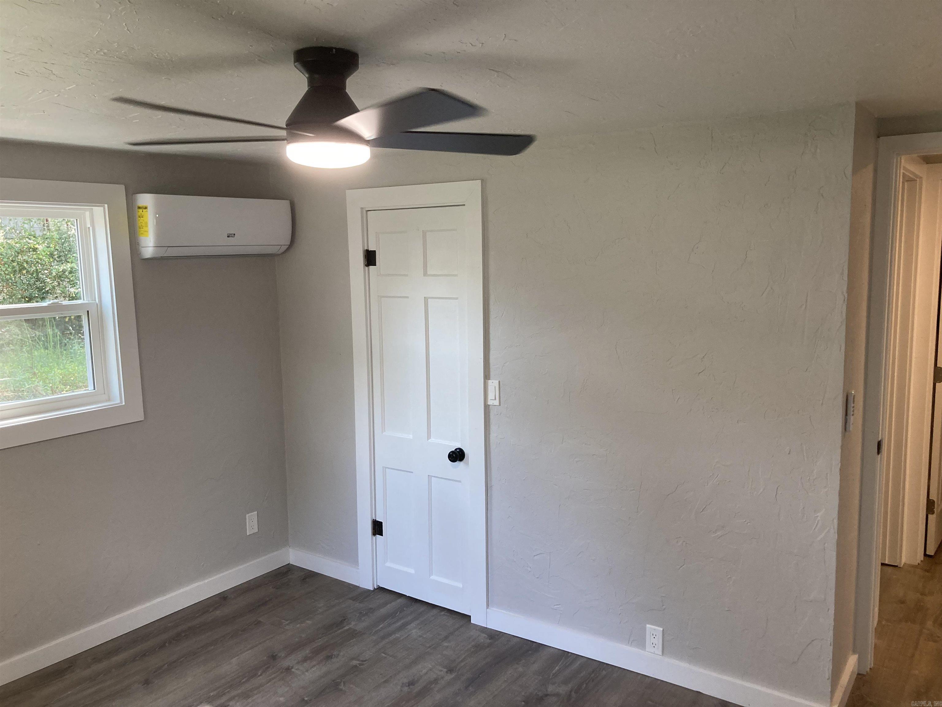 Mena Original - Residential