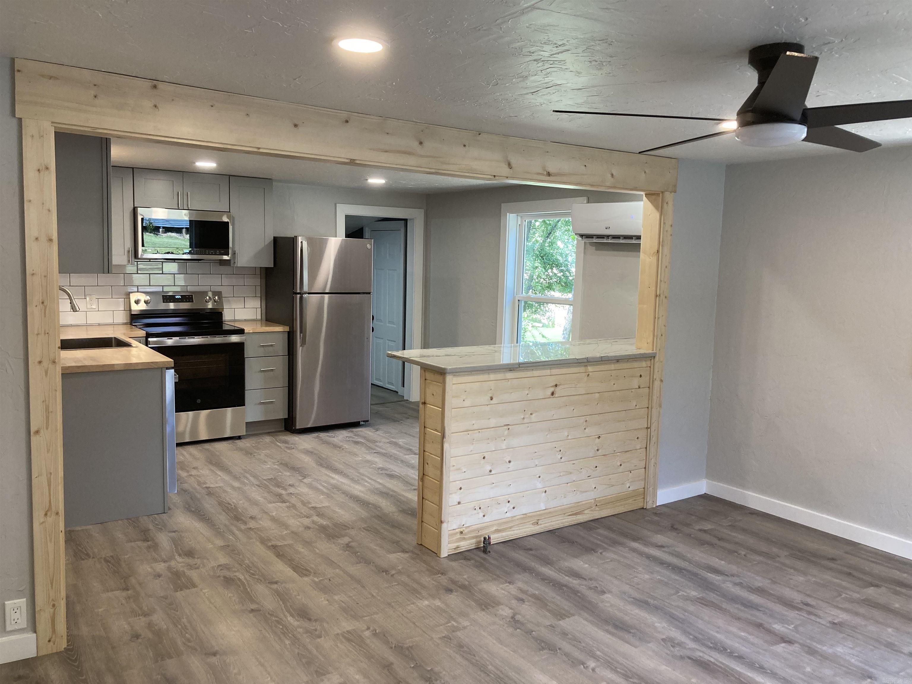 Mena Original - Residential