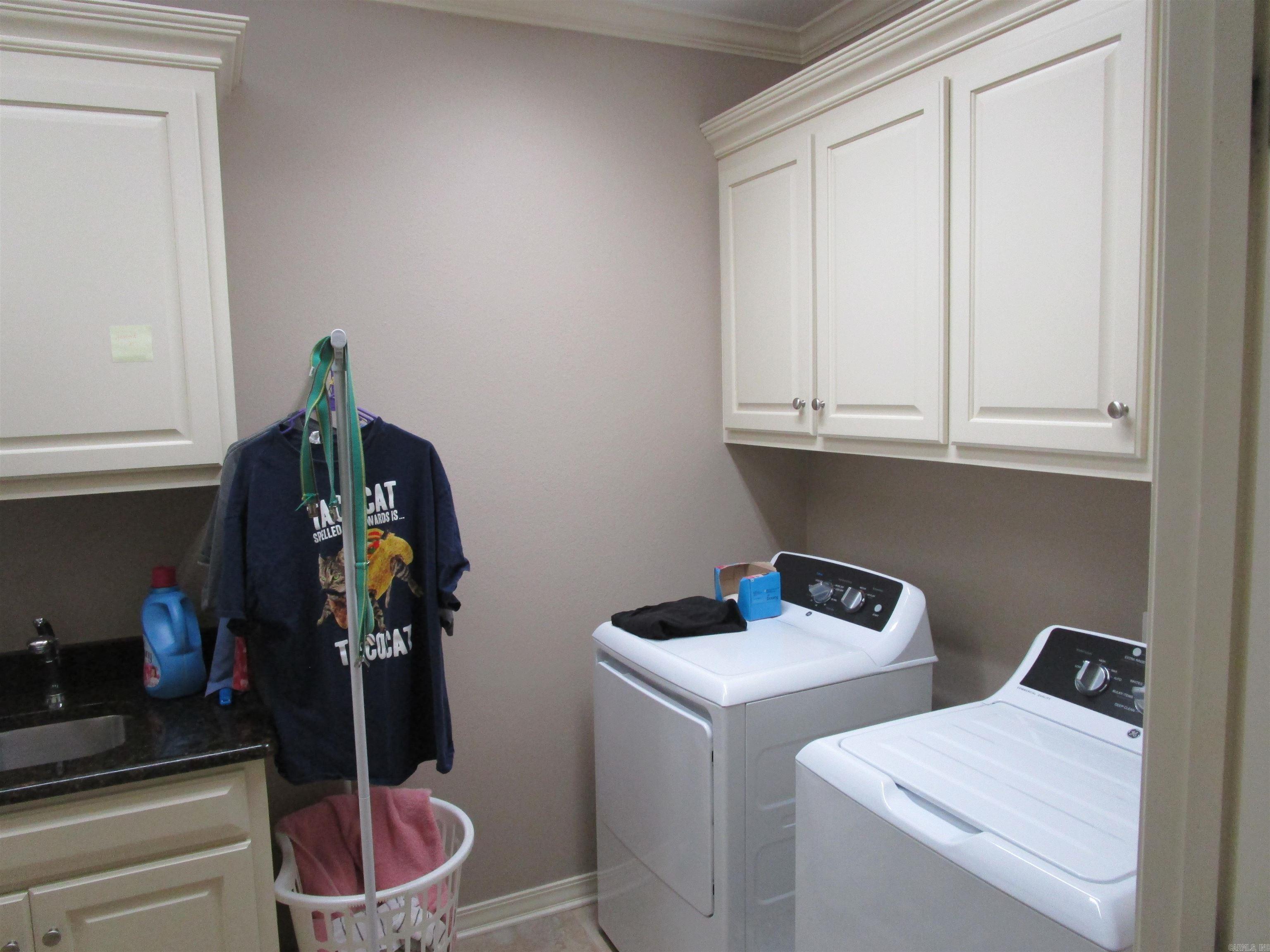 MAGNOLIA - Residential