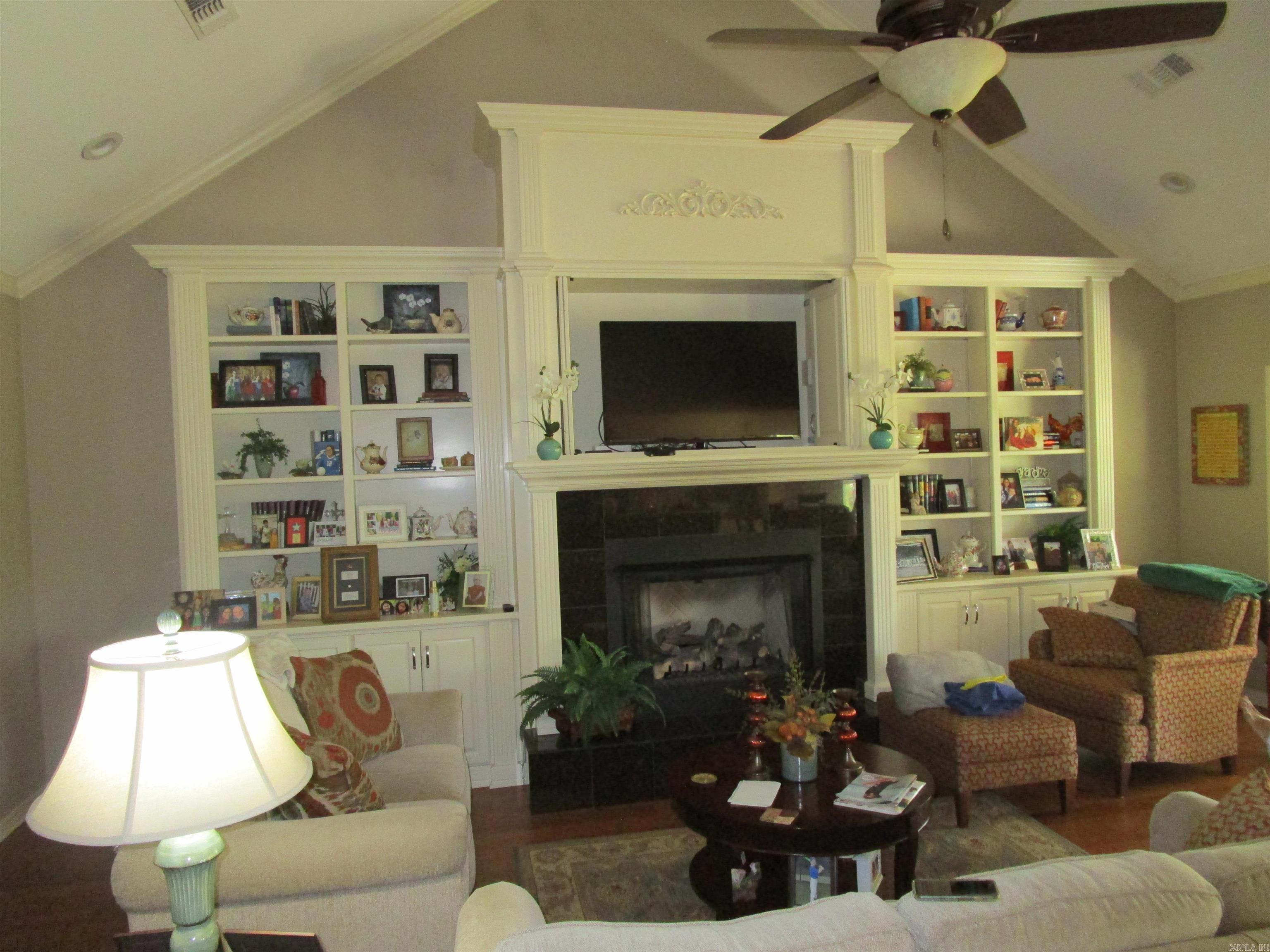 MAGNOLIA - Residential