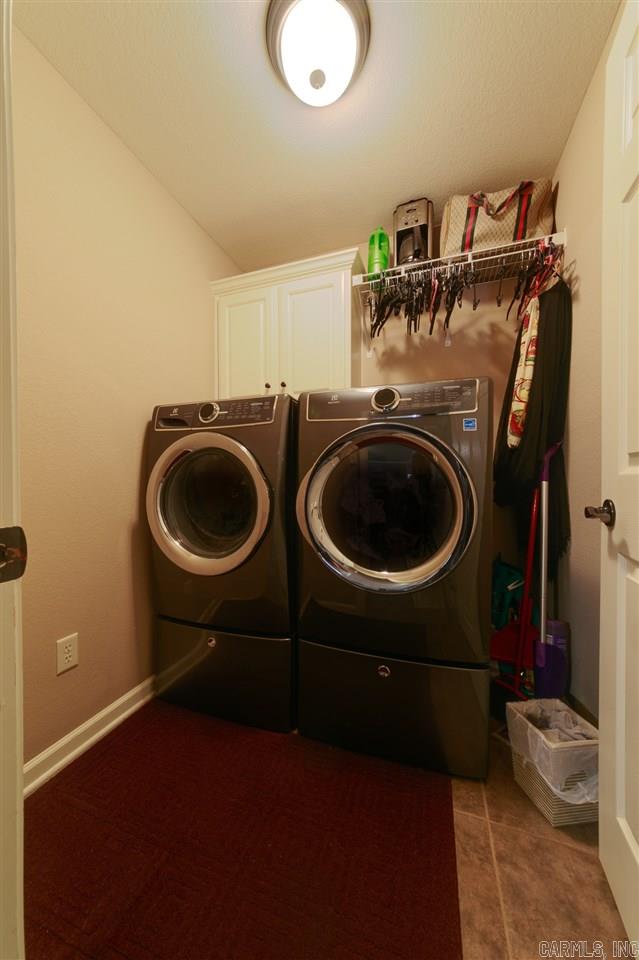 Cross Creek - Residential Lease