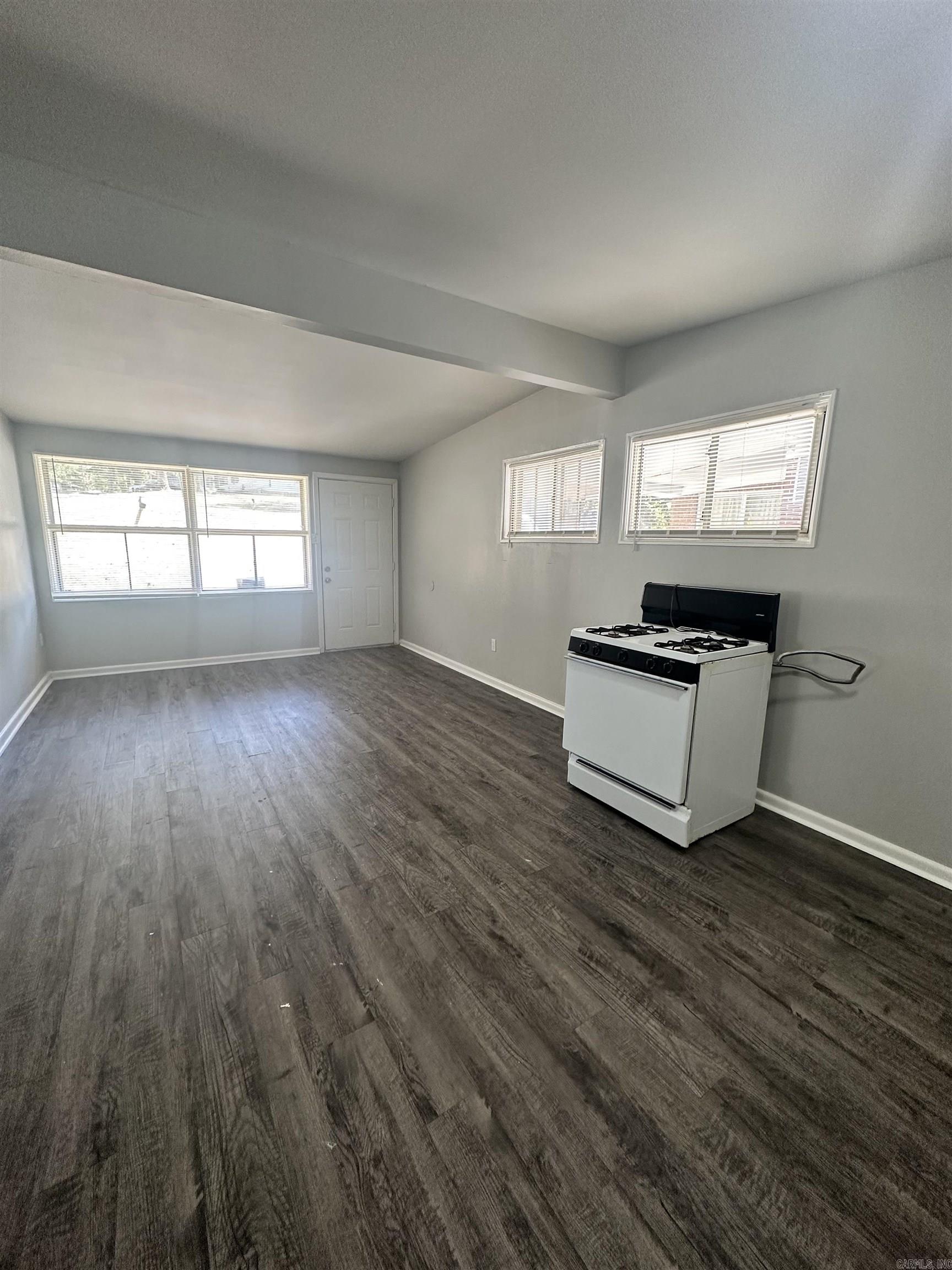 MEADOWCLIFF - Residential