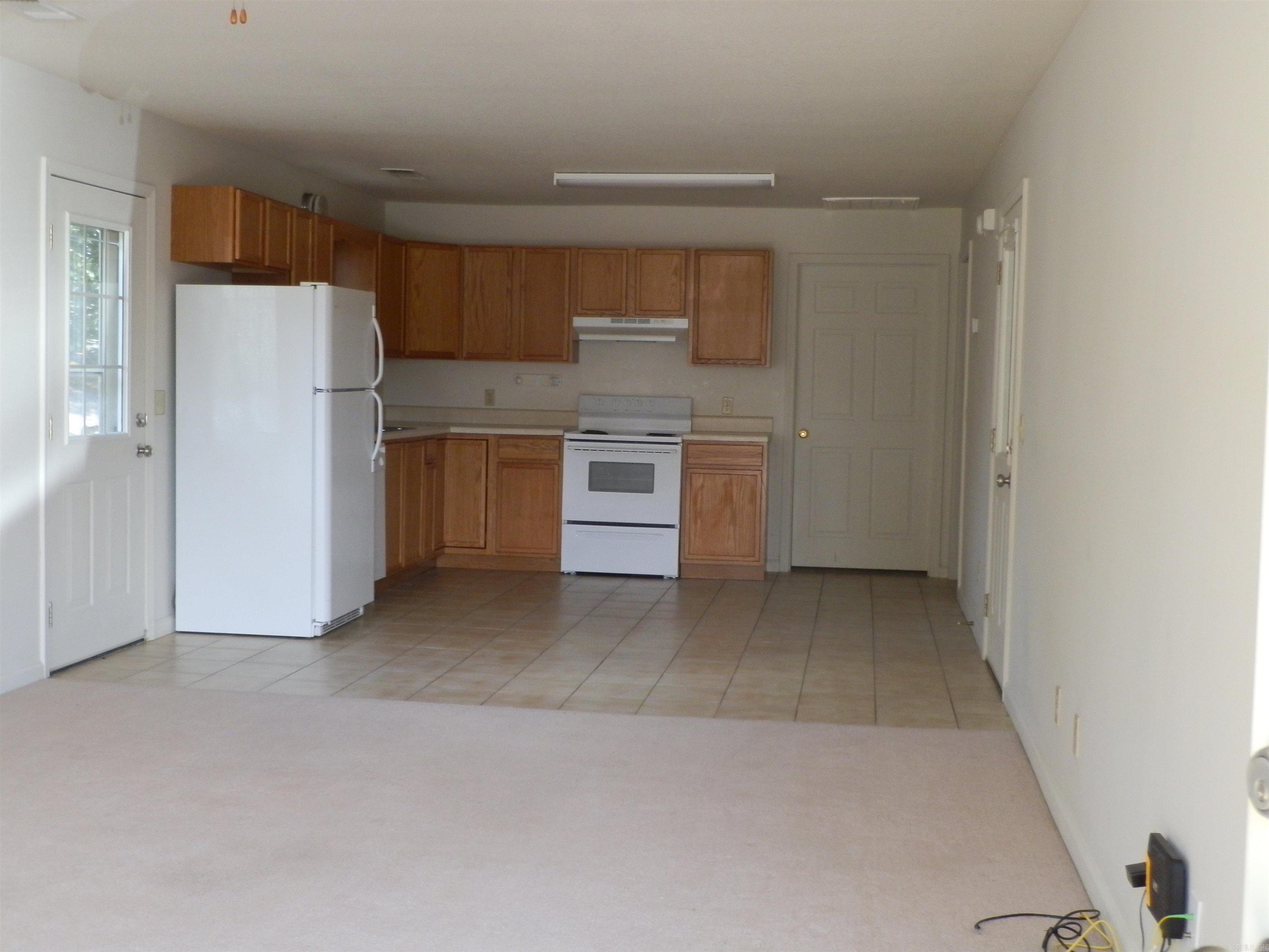 Thompson & Cos - Residential Lease