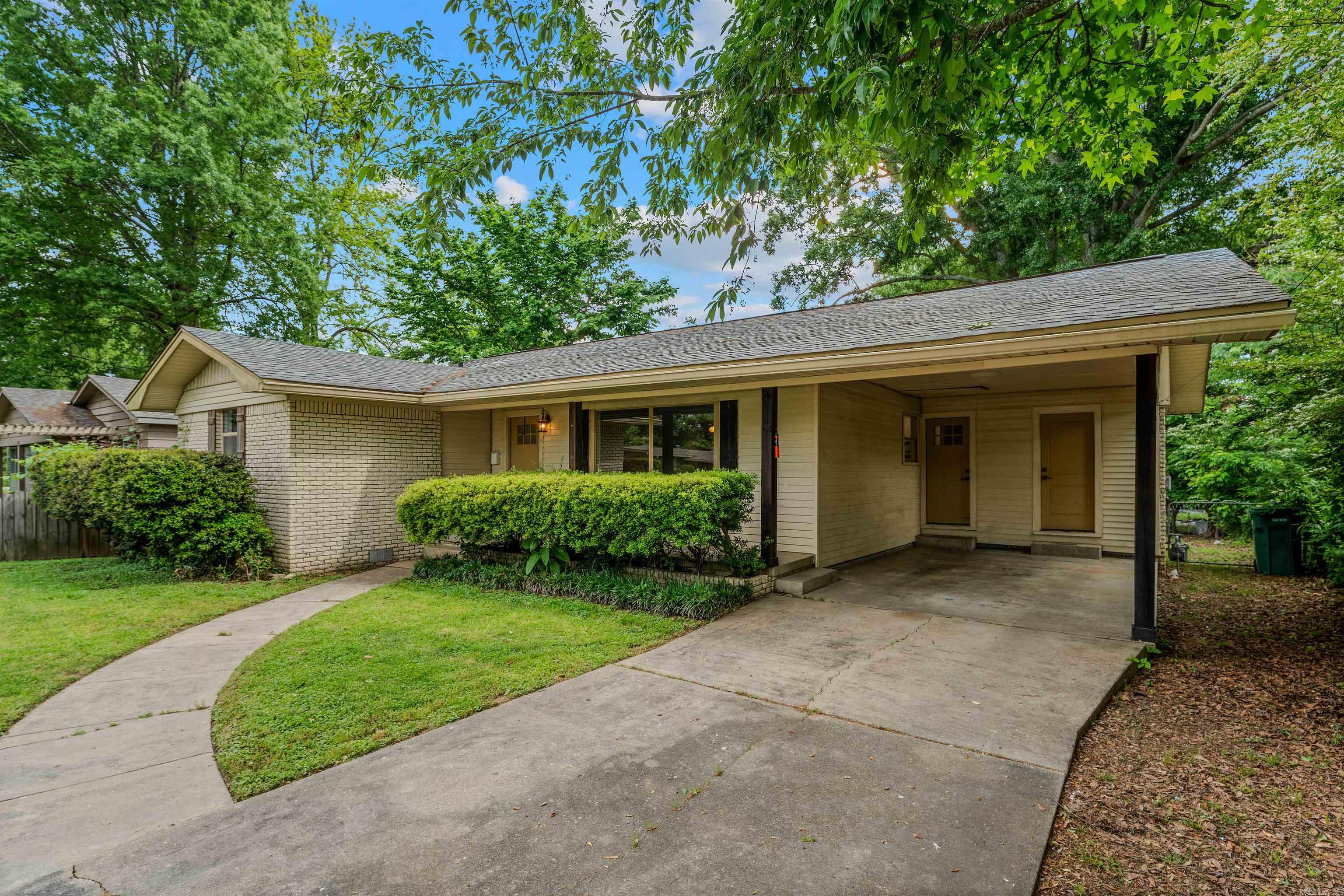 TROUTT - Residential