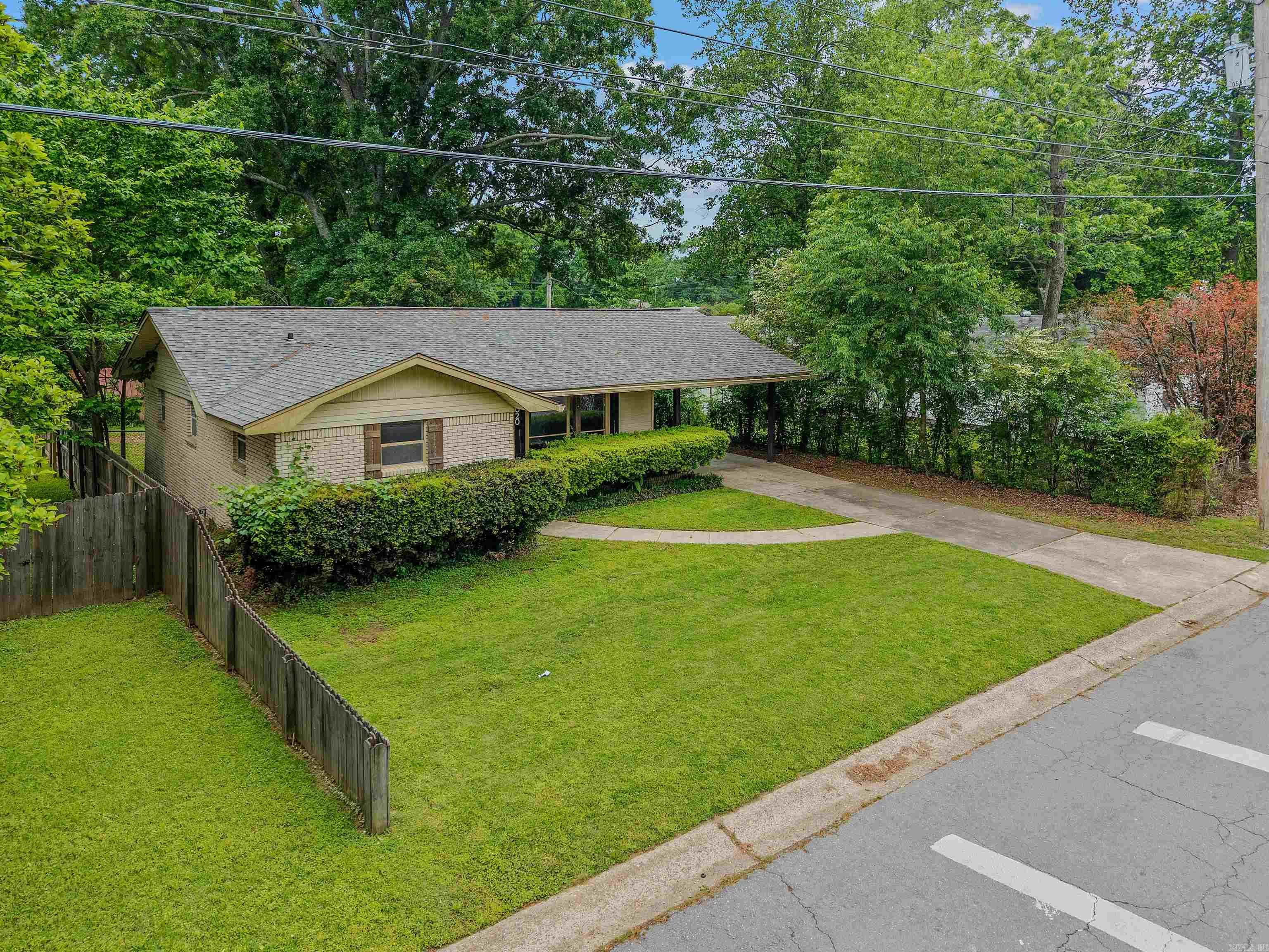 TROUTT - Residential